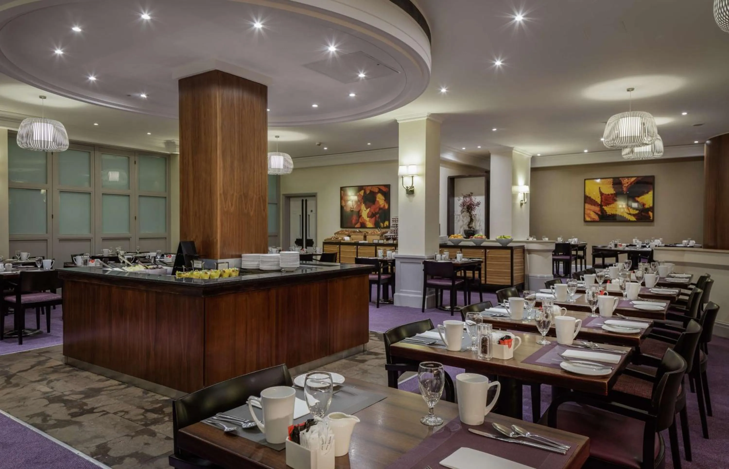 Restaurant/places to eat in Hilton London Euston