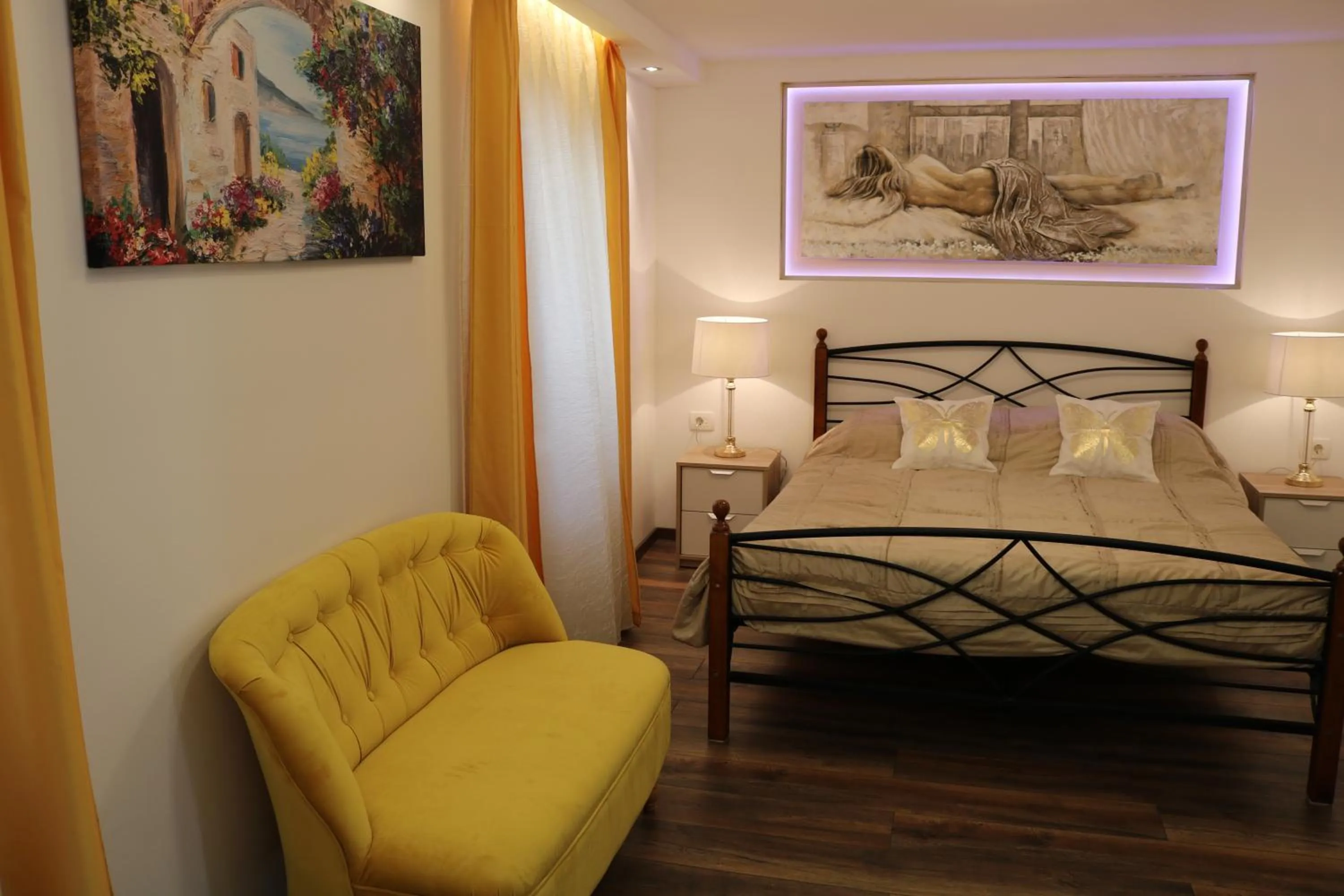 Photo of the whole room, Bed in House Sandra