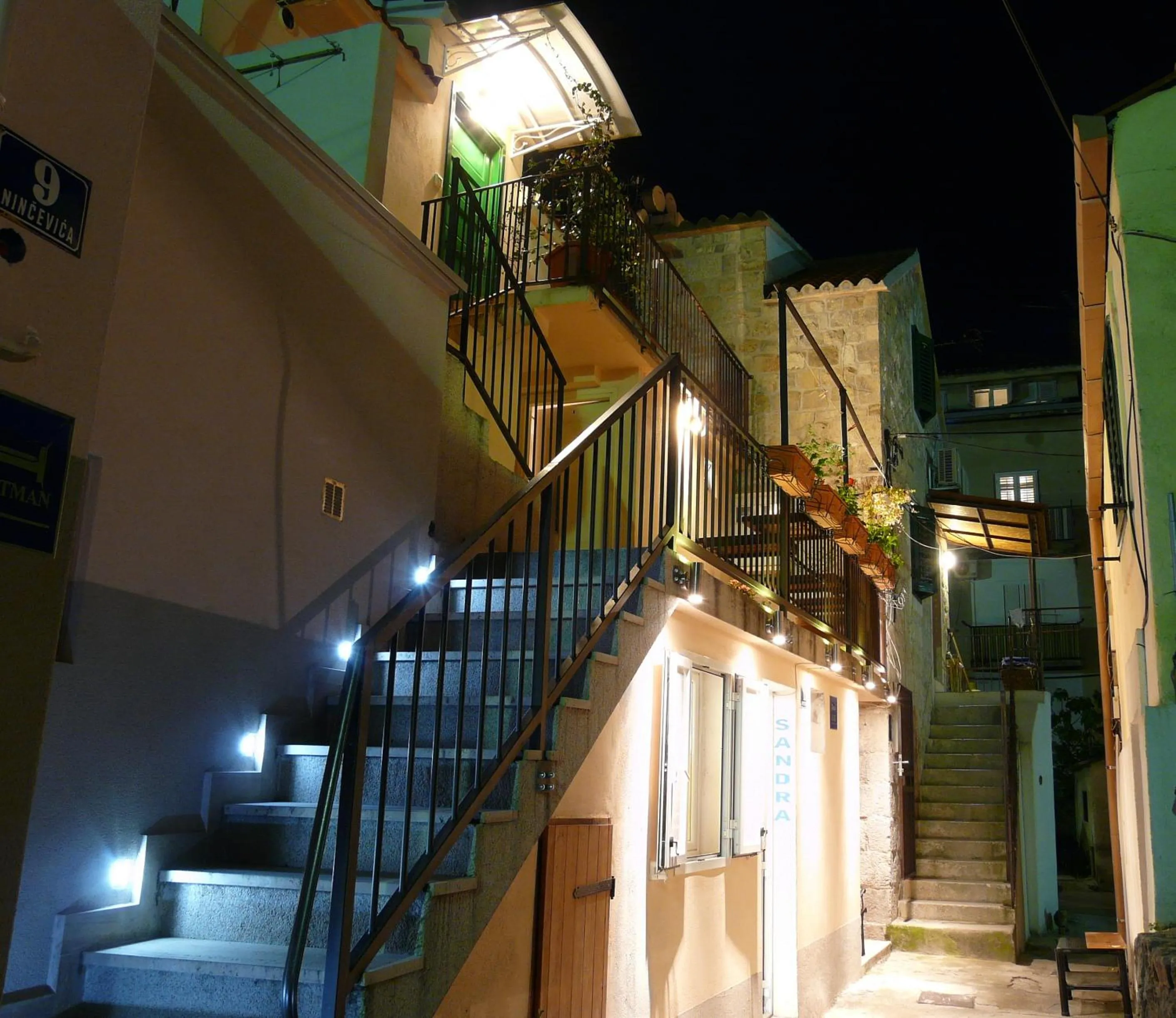 Property building in House Sandra