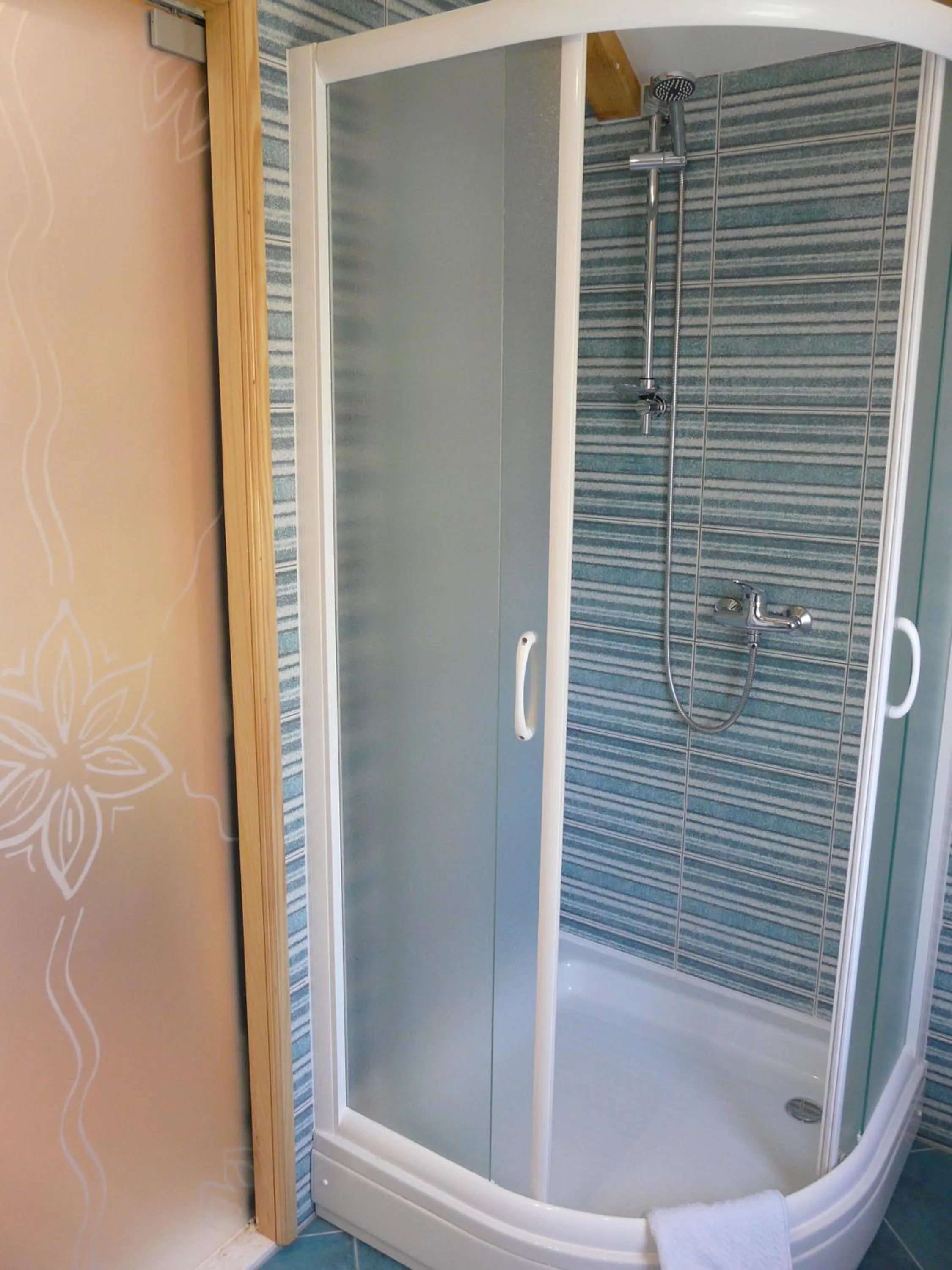 Shower in House Sandra