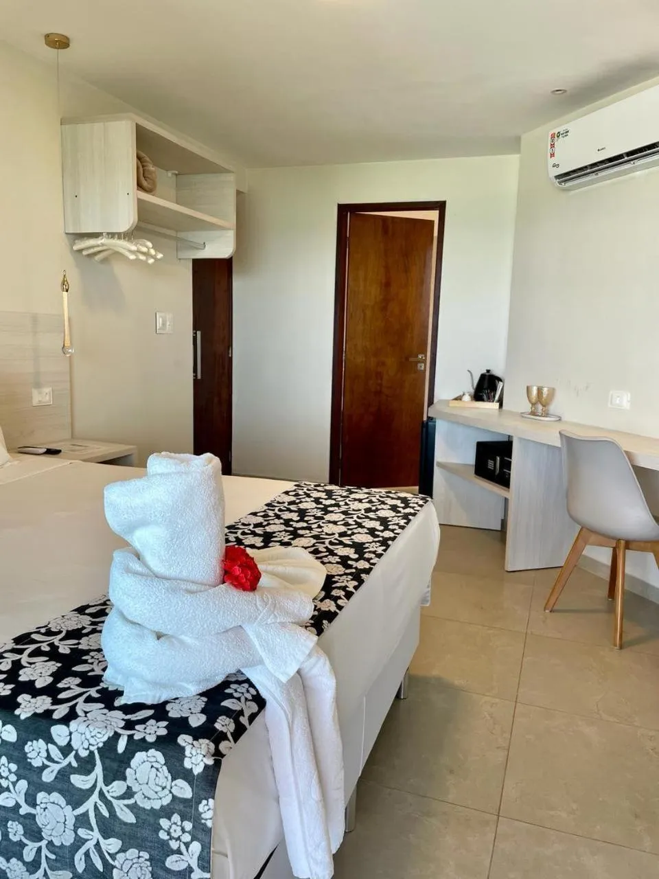 Superior Suite with Bath, Balcony and Sea View in Pousada Maracabana Spa