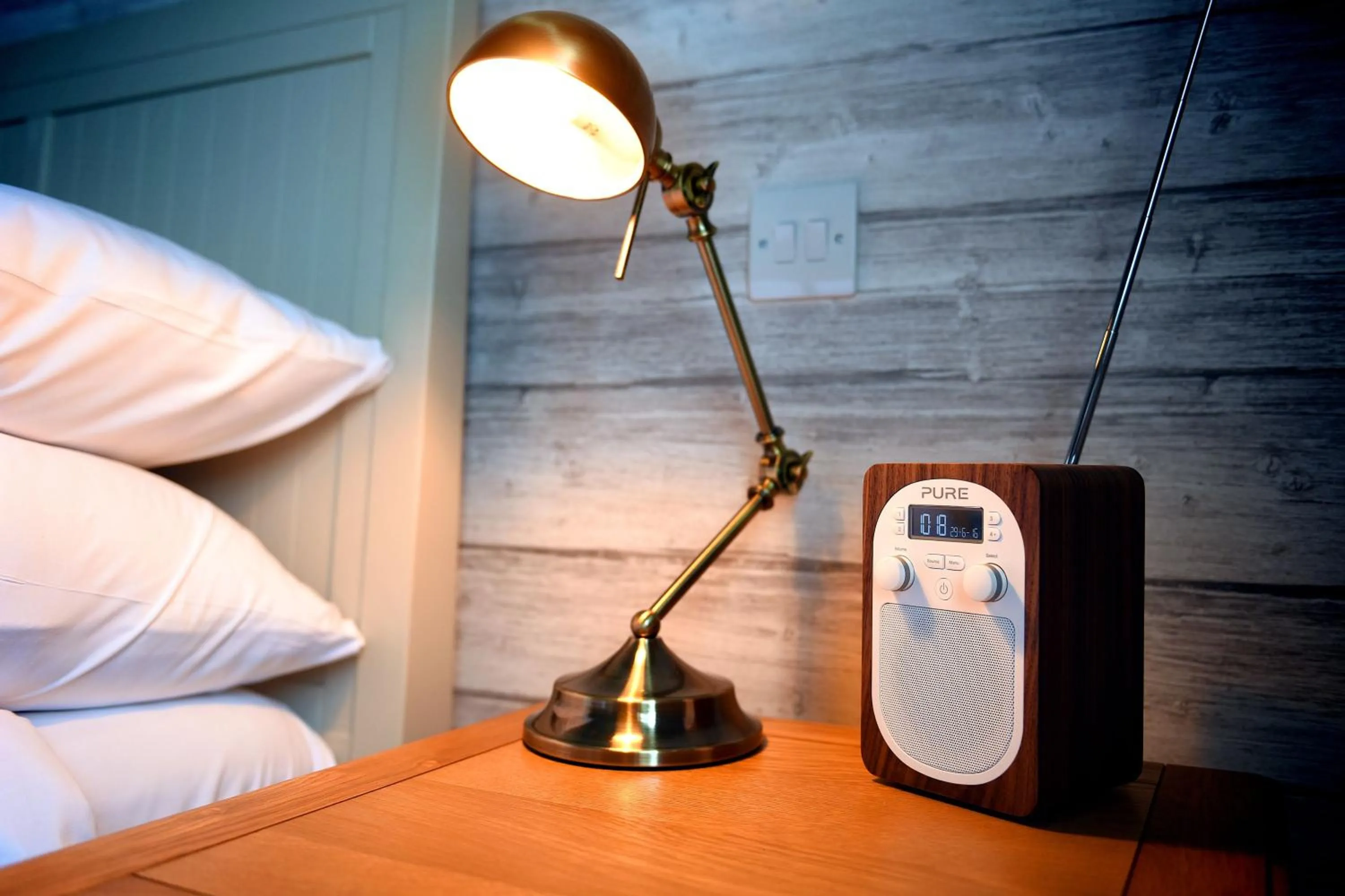Bedroom in The Lifeboat Inn