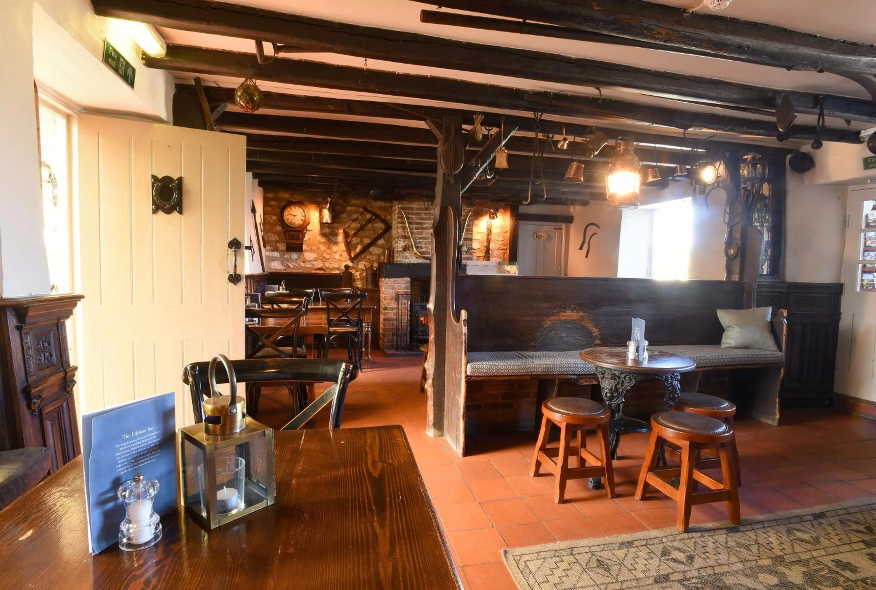 Restaurant/places to eat in The Lifeboat Inn