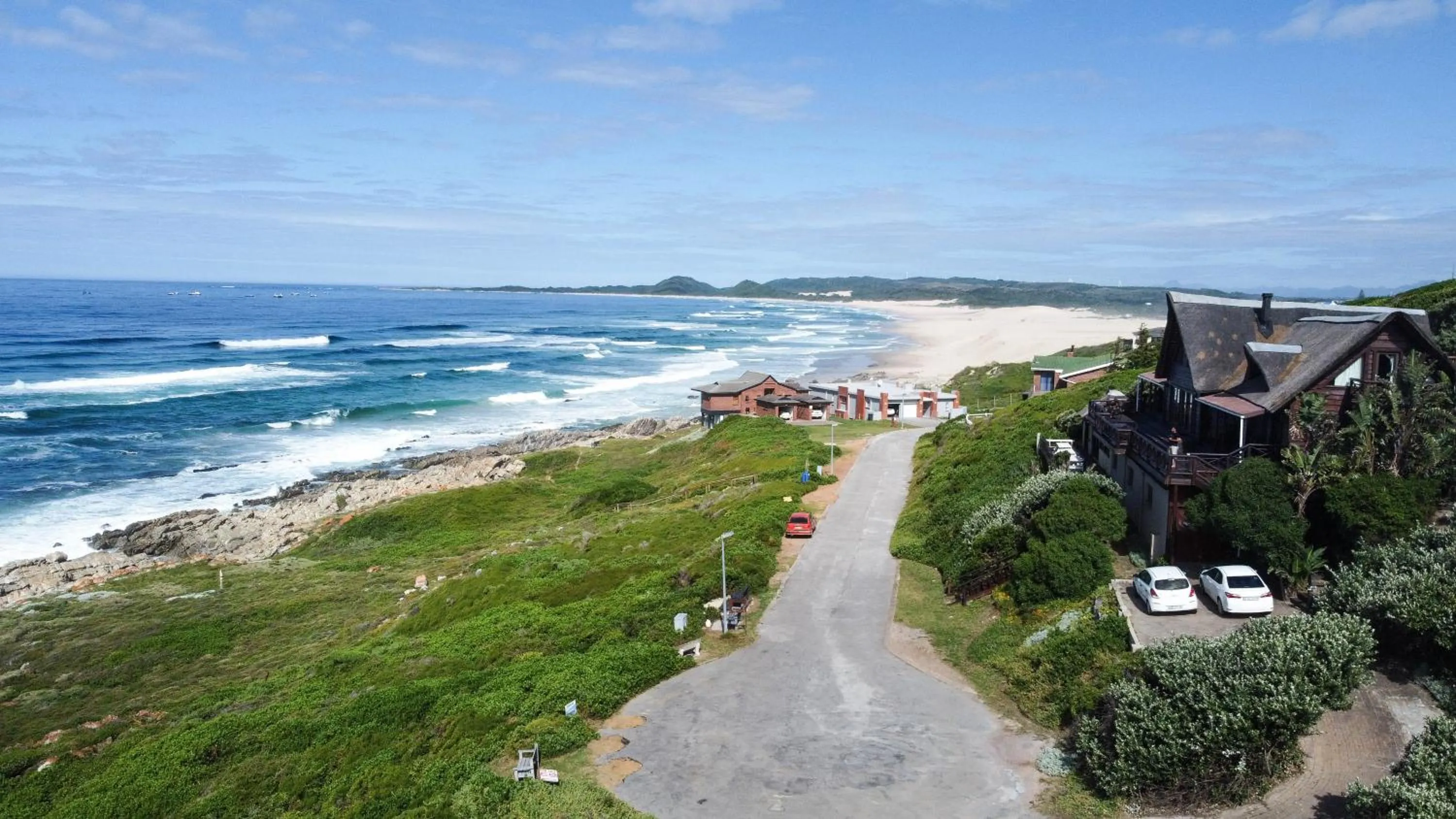 Property building in Oyster Bay Beach Lodge