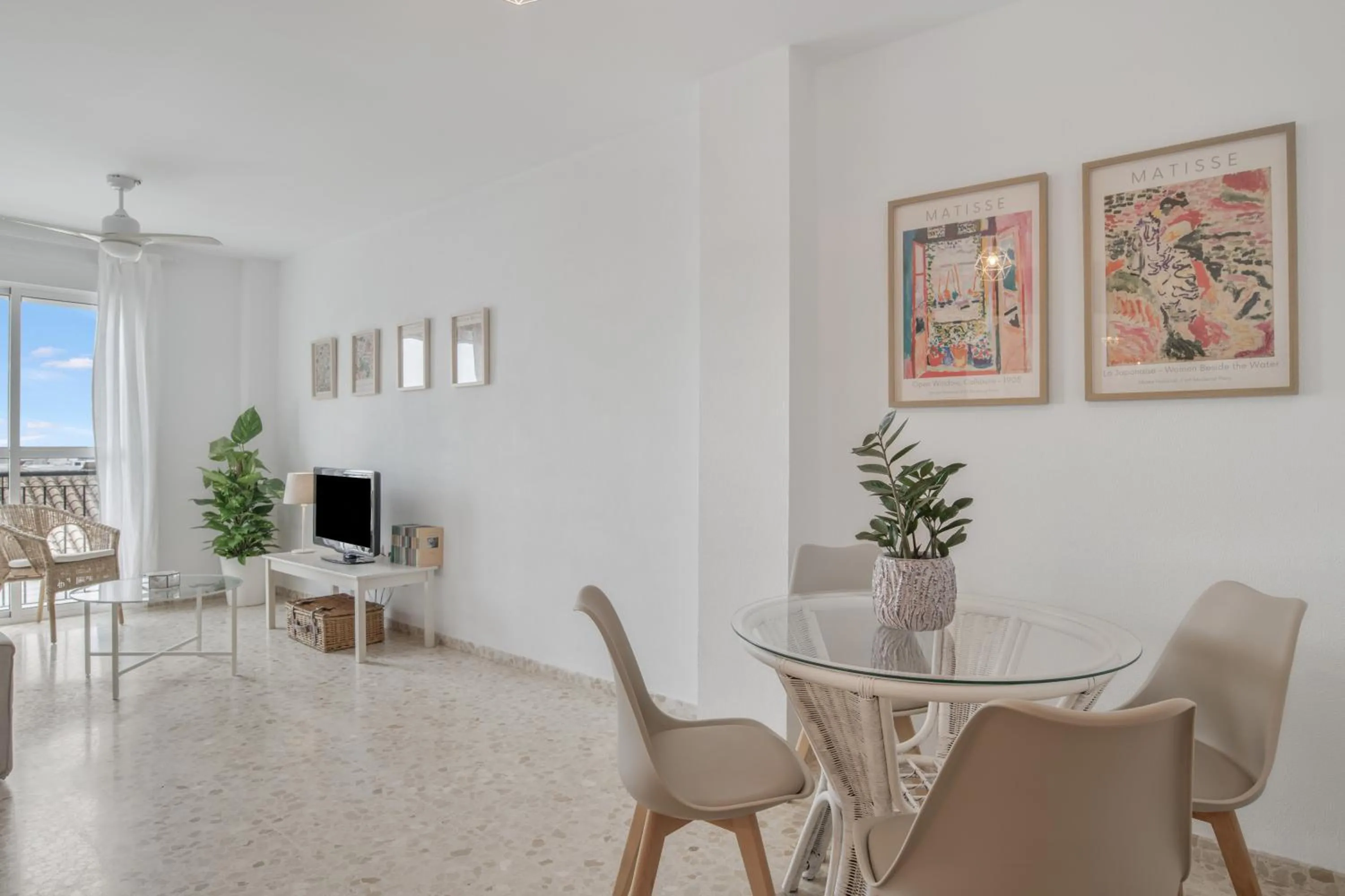 Property building in Piso amplio y luminoso en Conil