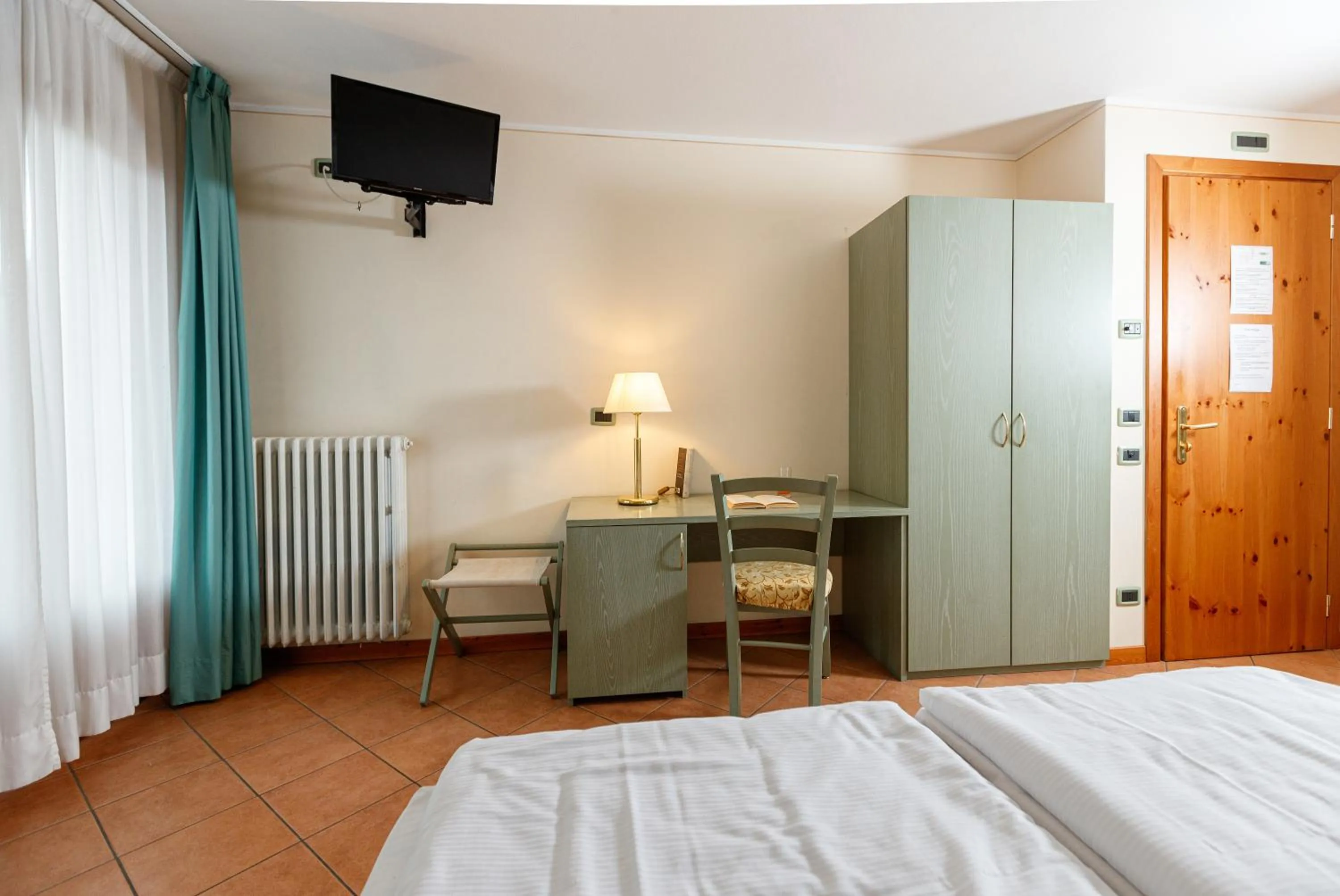 Photo of the whole room, Bed in Hotel Villa Rina