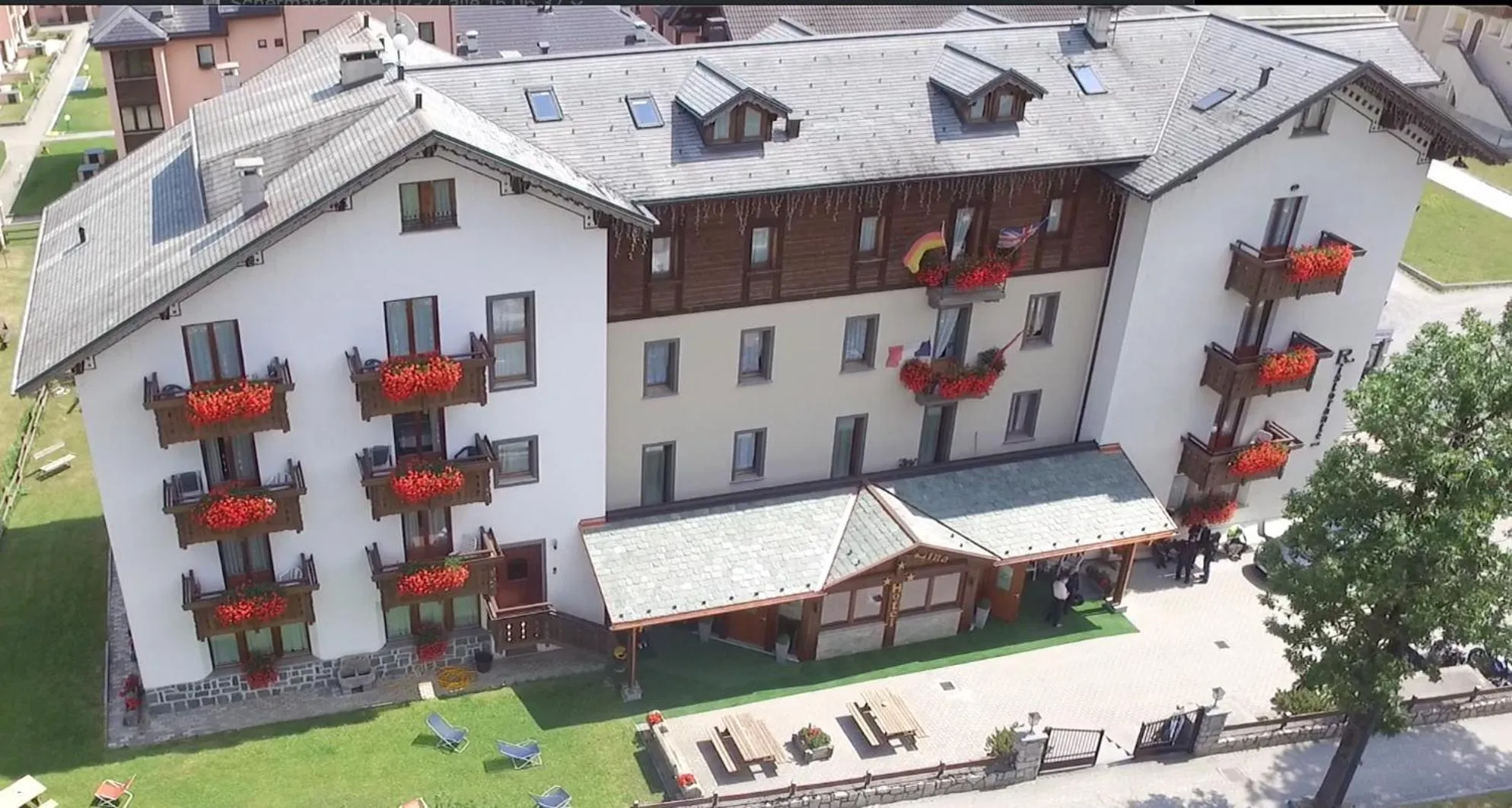 Facade/entrance in Hotel Villa Rina