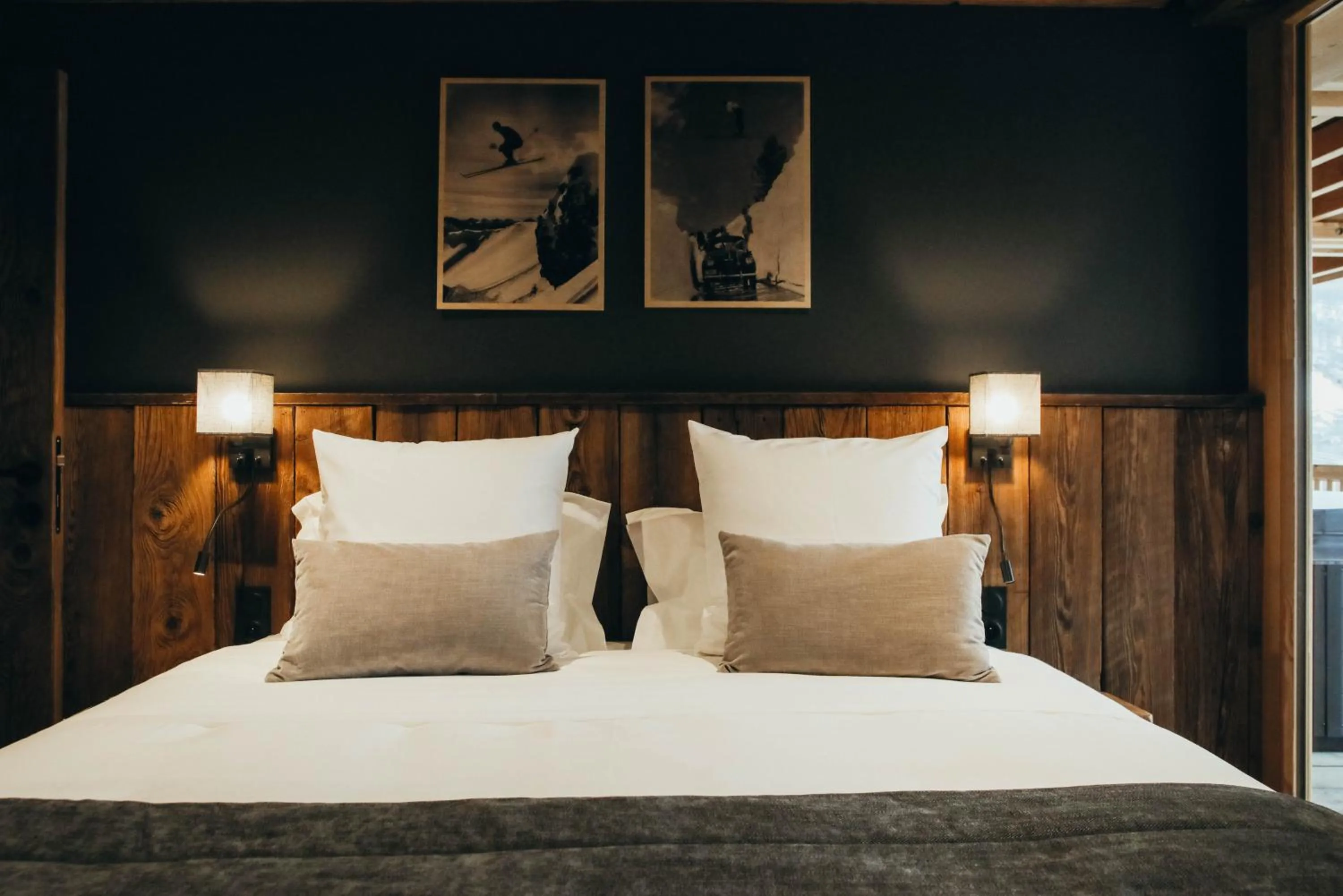 Bedroom, Bed in Lodji Hotel & spa