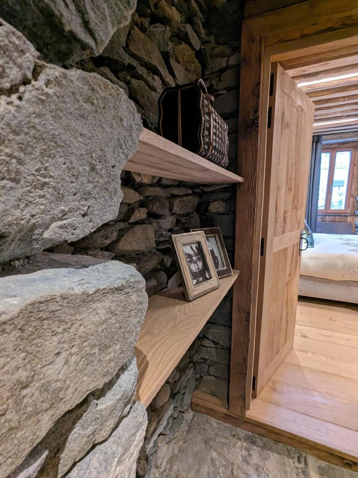 Lobby or reception, Bed in Lodji Hotel & spa