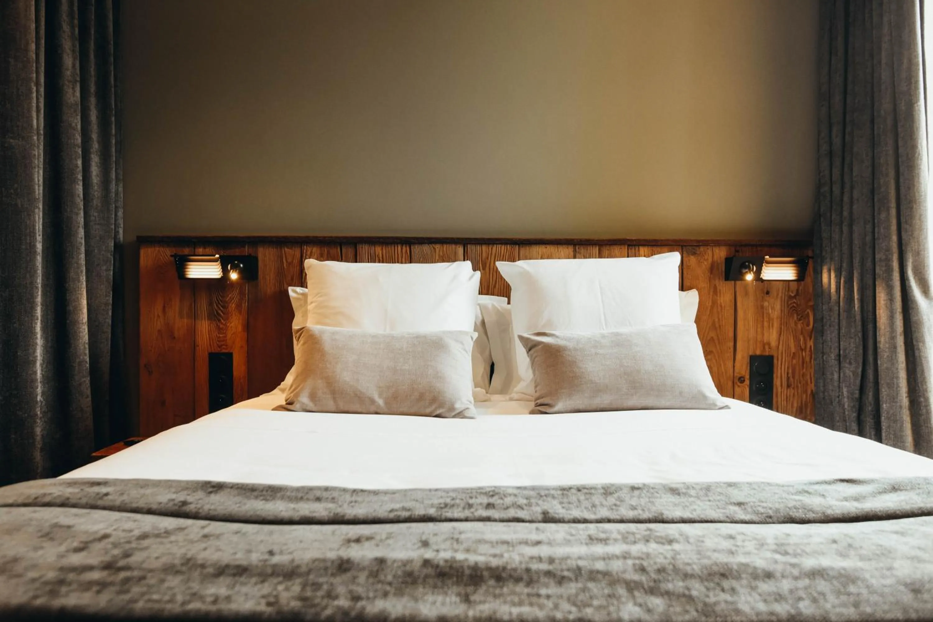 Bedroom, Bed in Lodji Hotel & spa