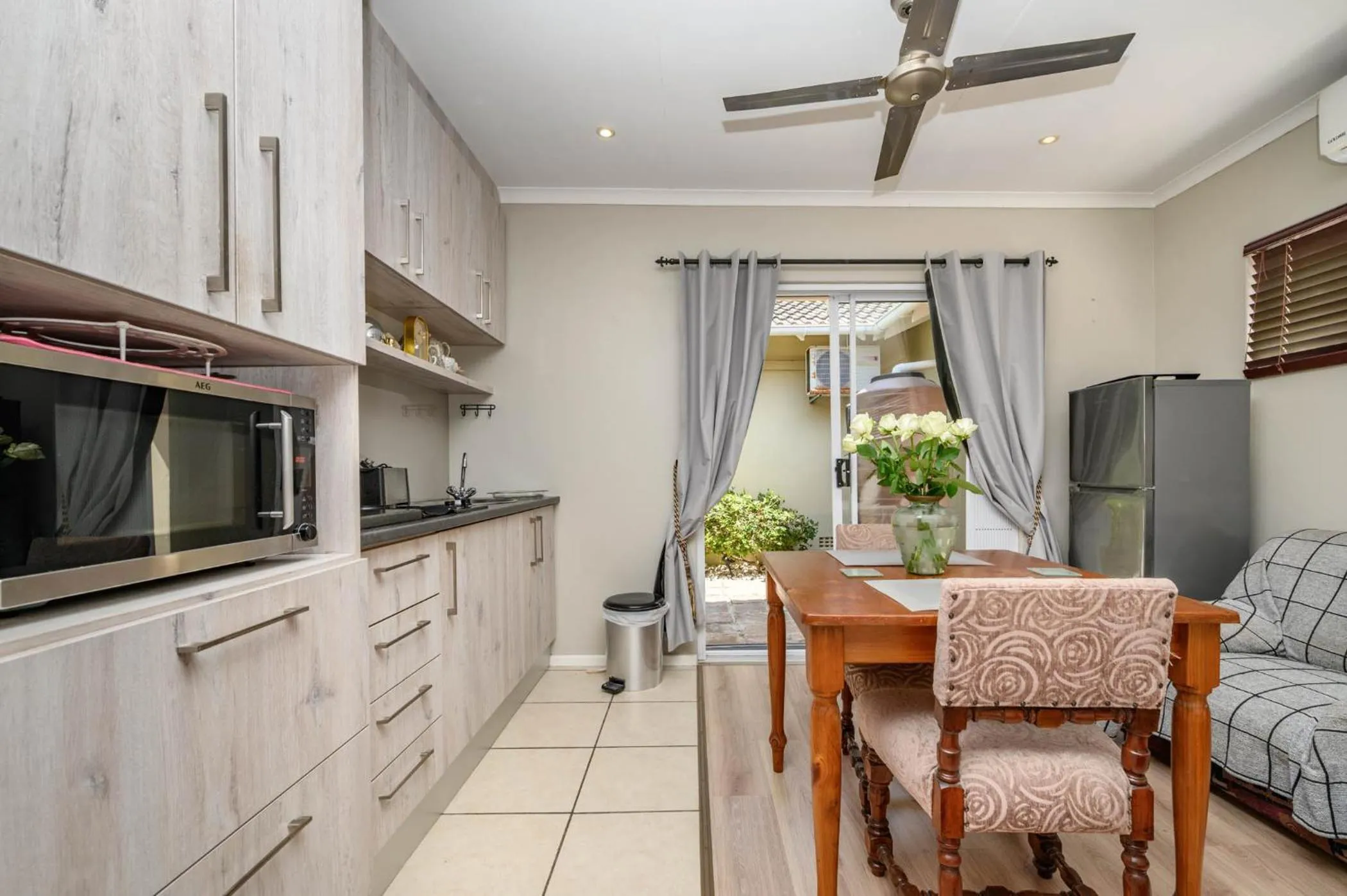 Kitchen or kitchenette in Keiskama B & B