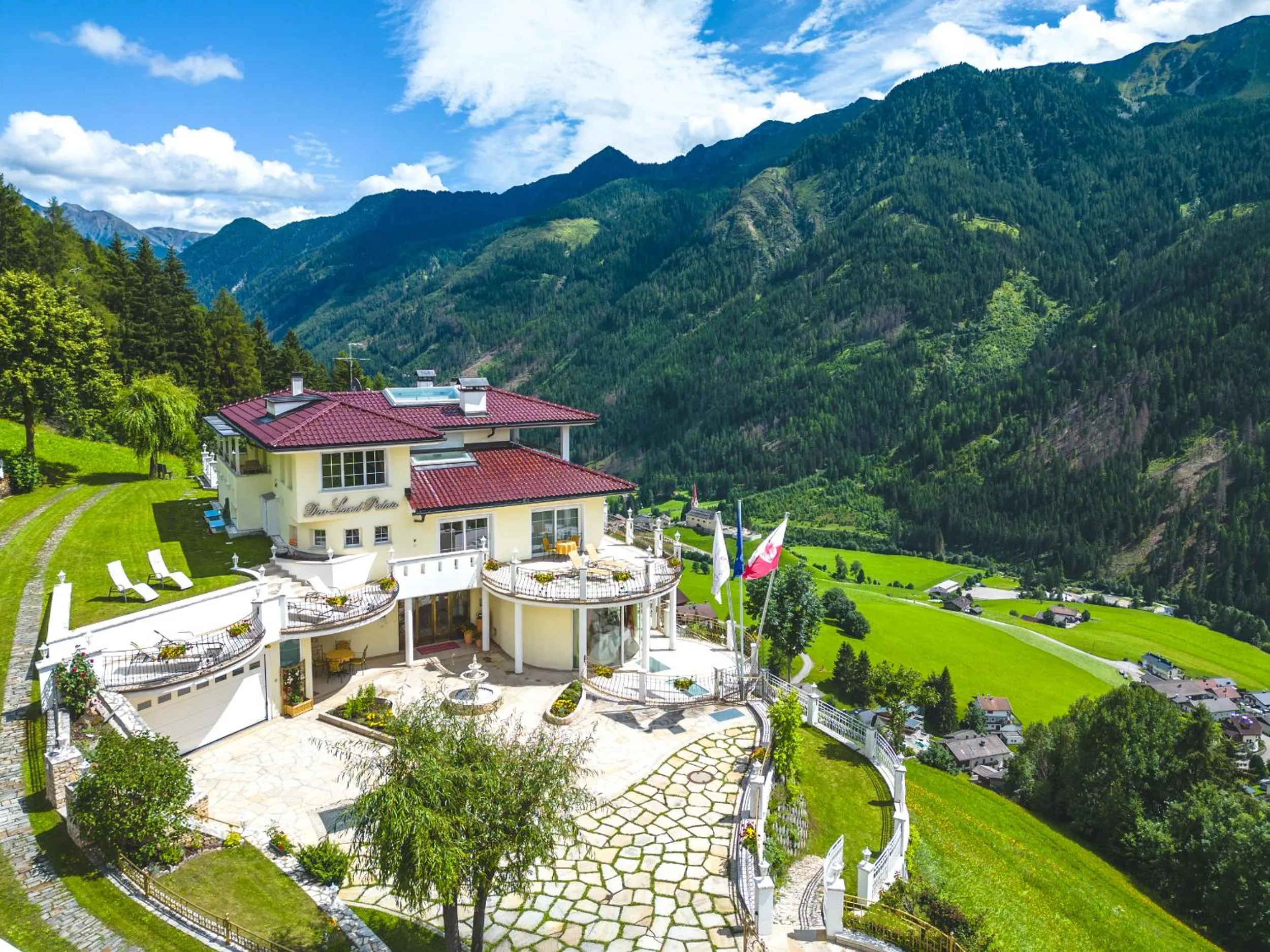Natural landscape in Das Land-Palais - Your lovely Mountain Hideaway