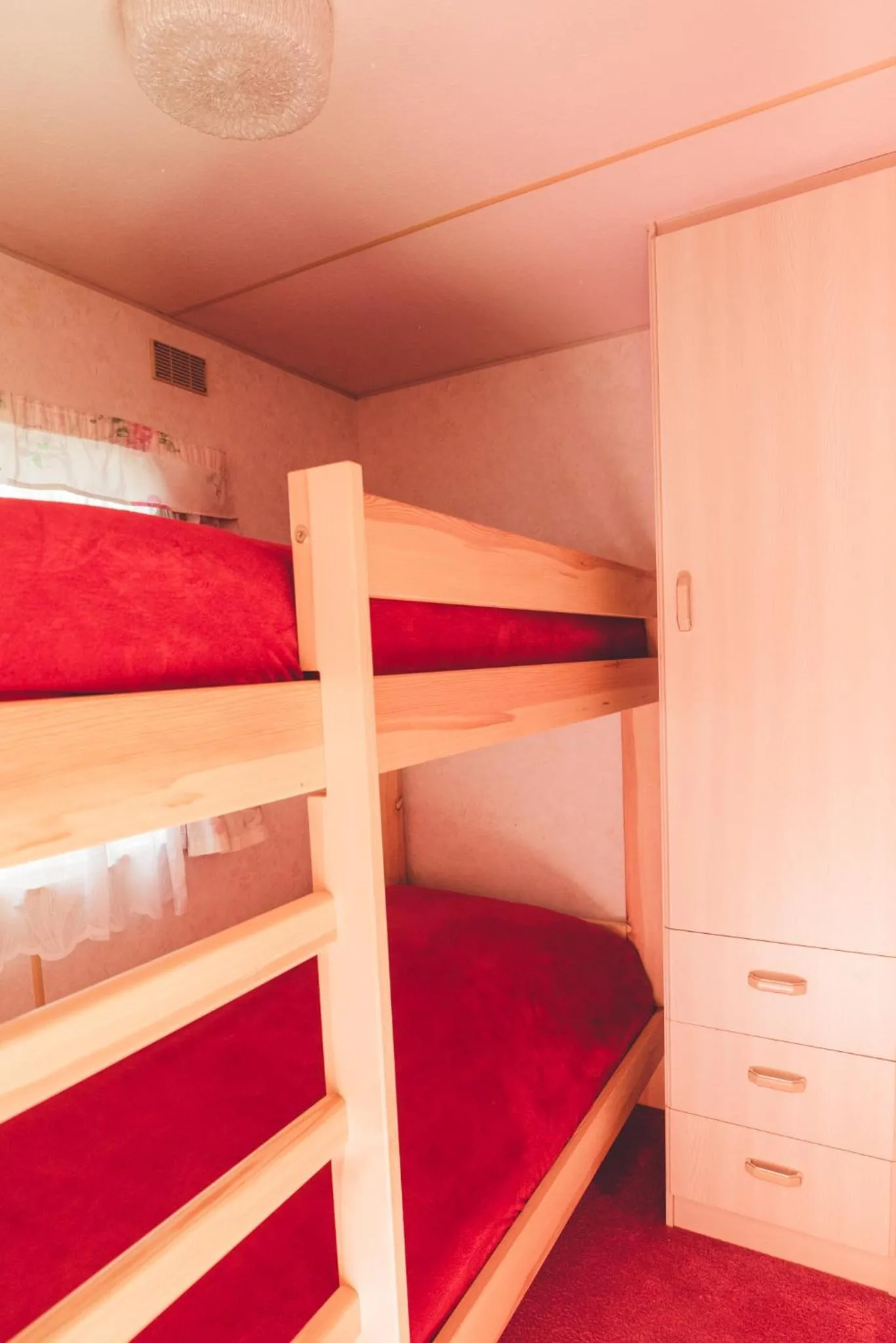 Bed in OW Mikomania
