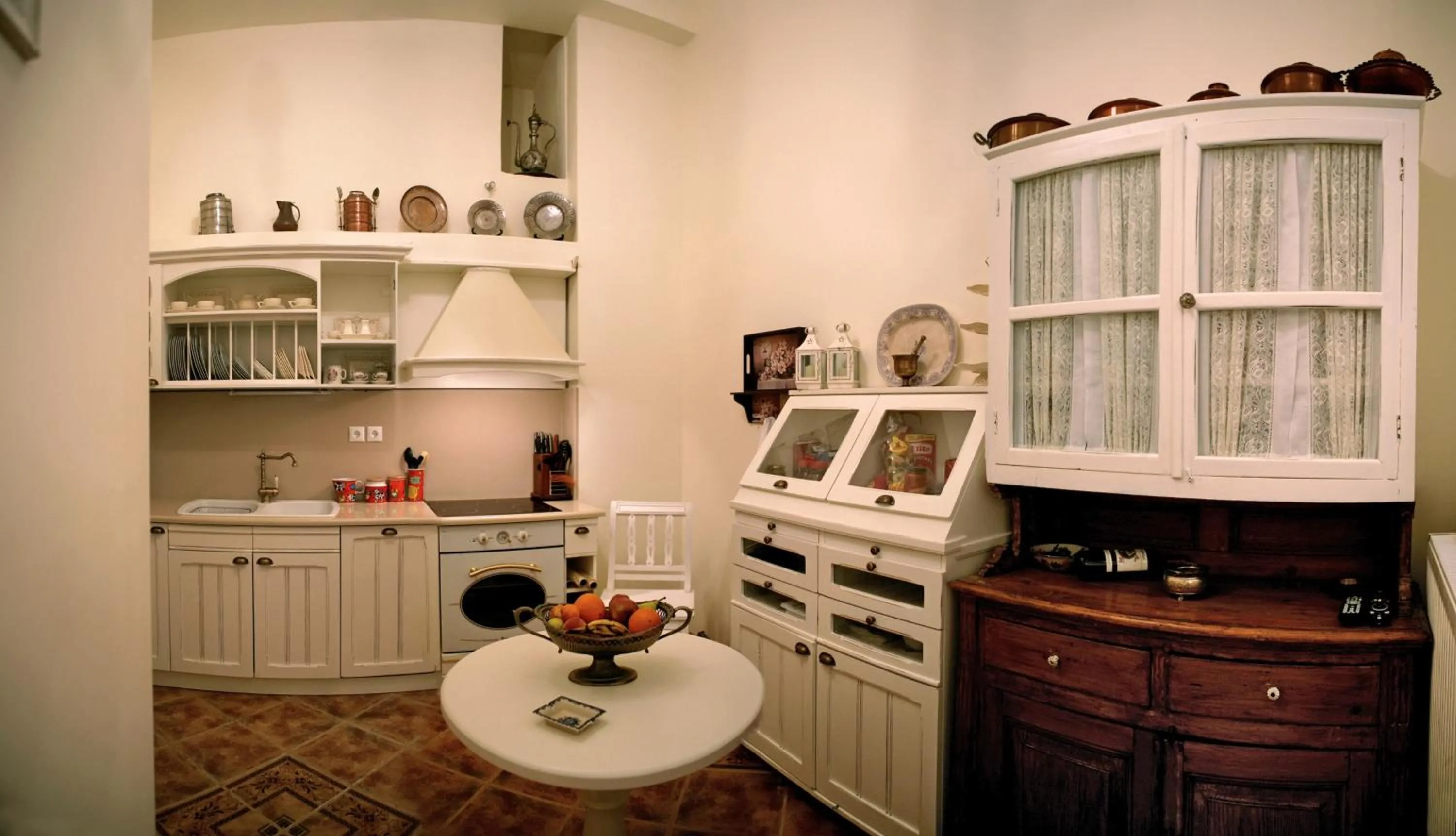 Kitchen or kitchenette in Archontiko Petras 1821