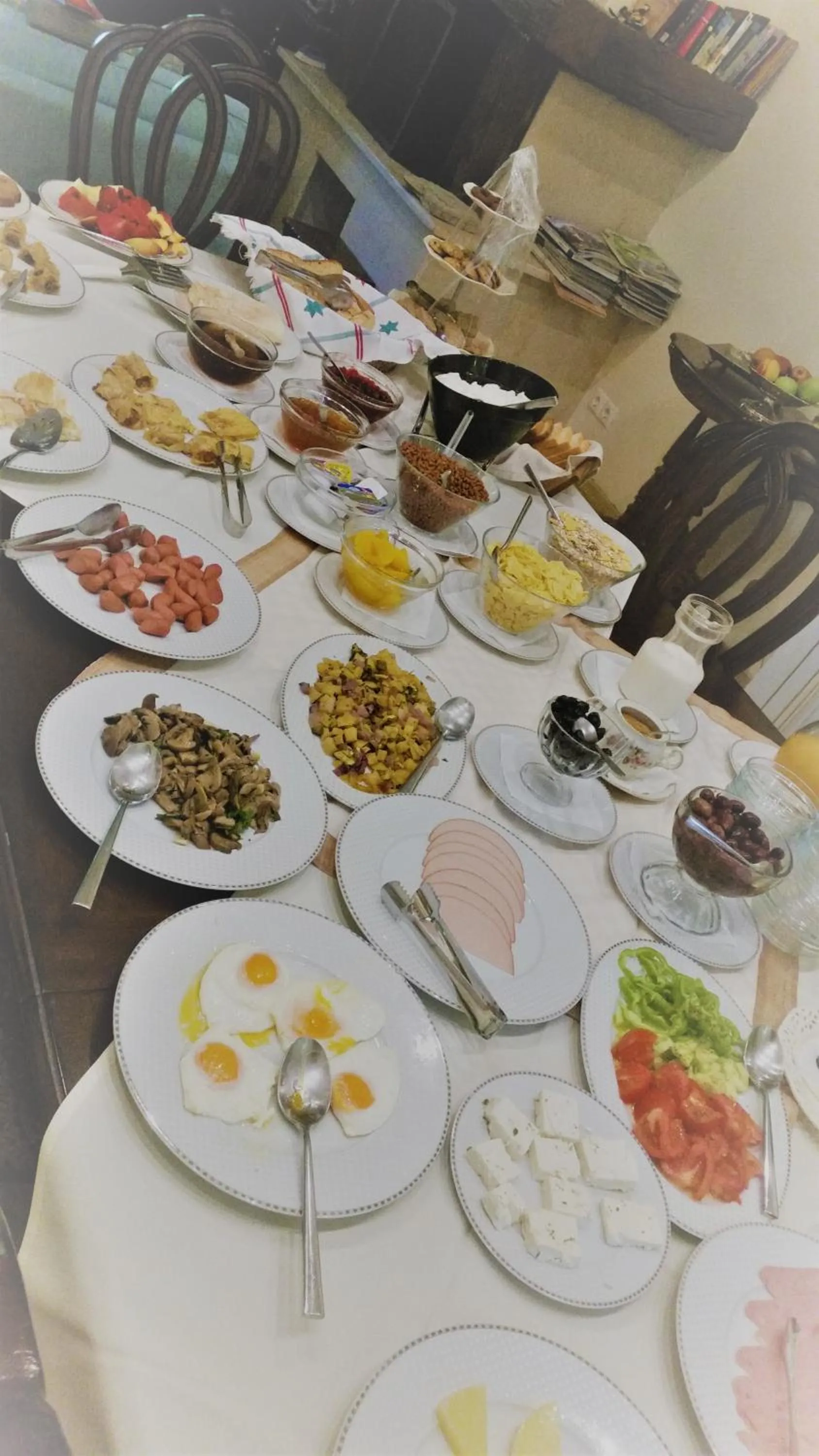 Breakfast in Archontiko Petras 1821