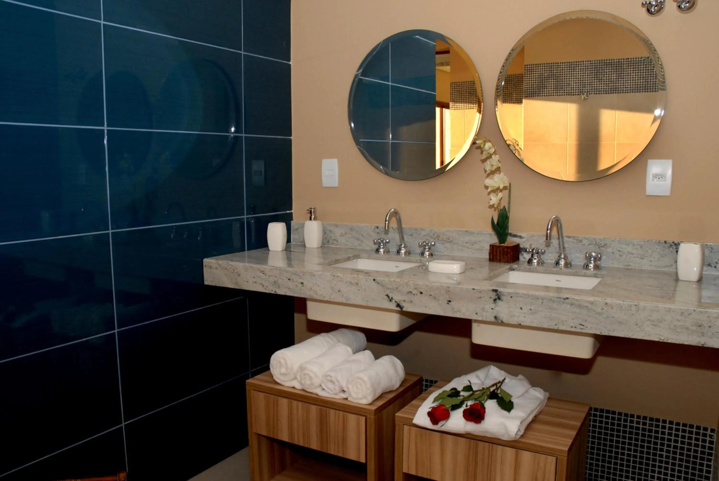 Bathroom in Ramada by Wyndham Furnaspark