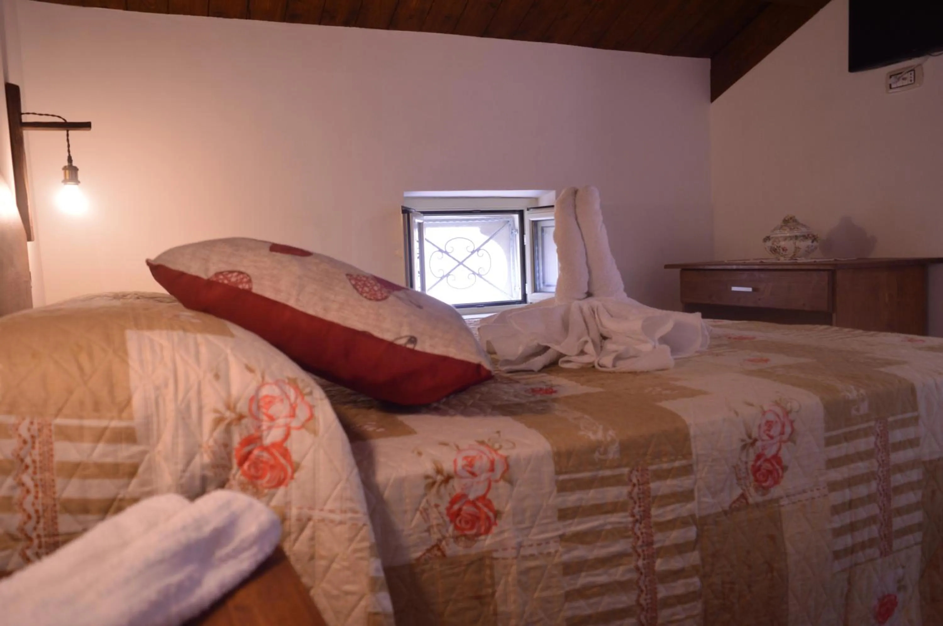 Communal lounge/ TV room in Vin e Turn