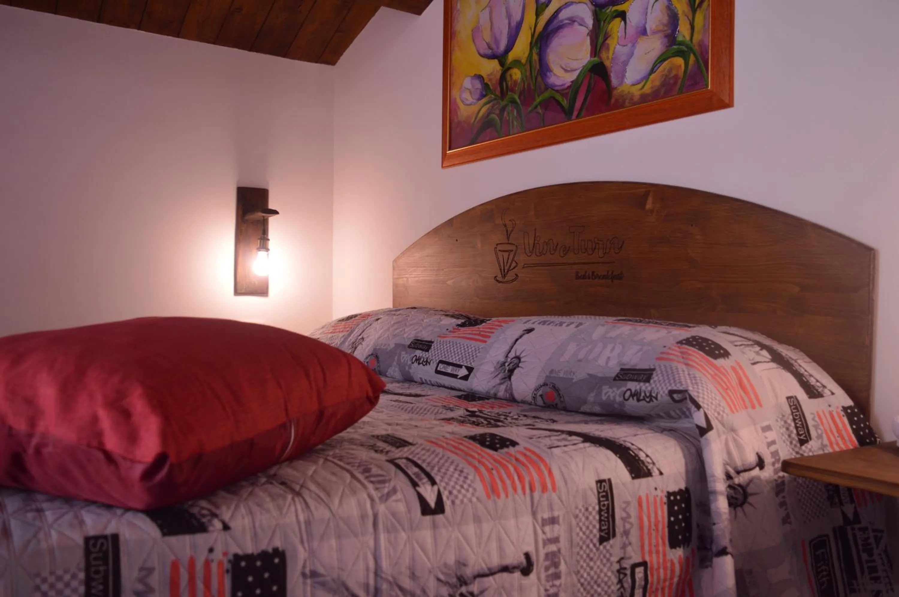 Photo of the whole room in Vin e Turn