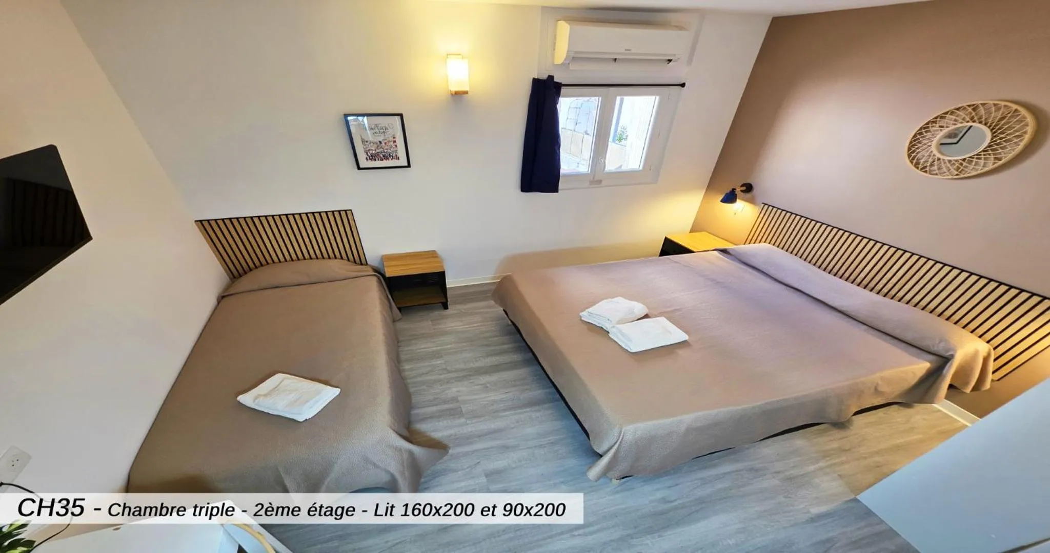 Bed in Hôtel Au Valéry