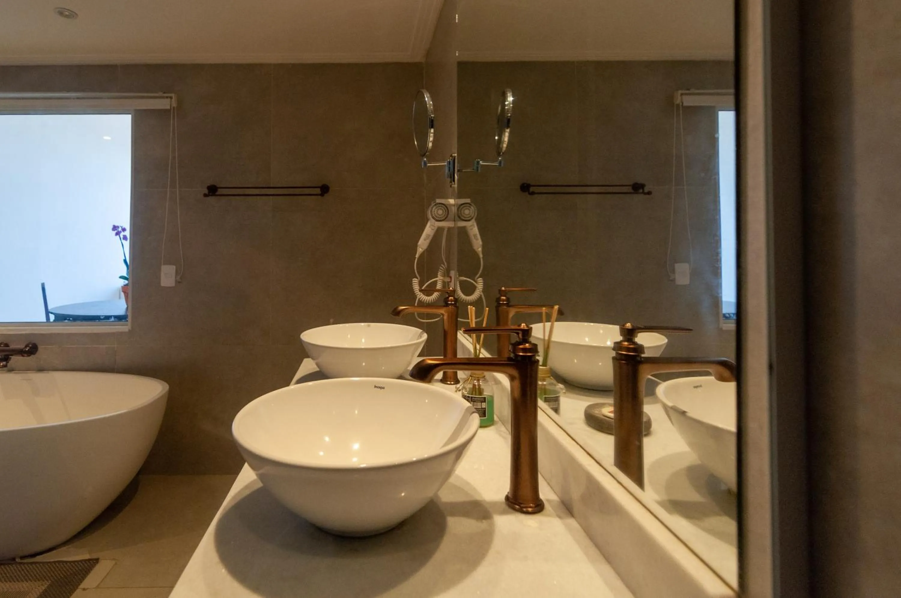 Bathroom in Greco Hotel