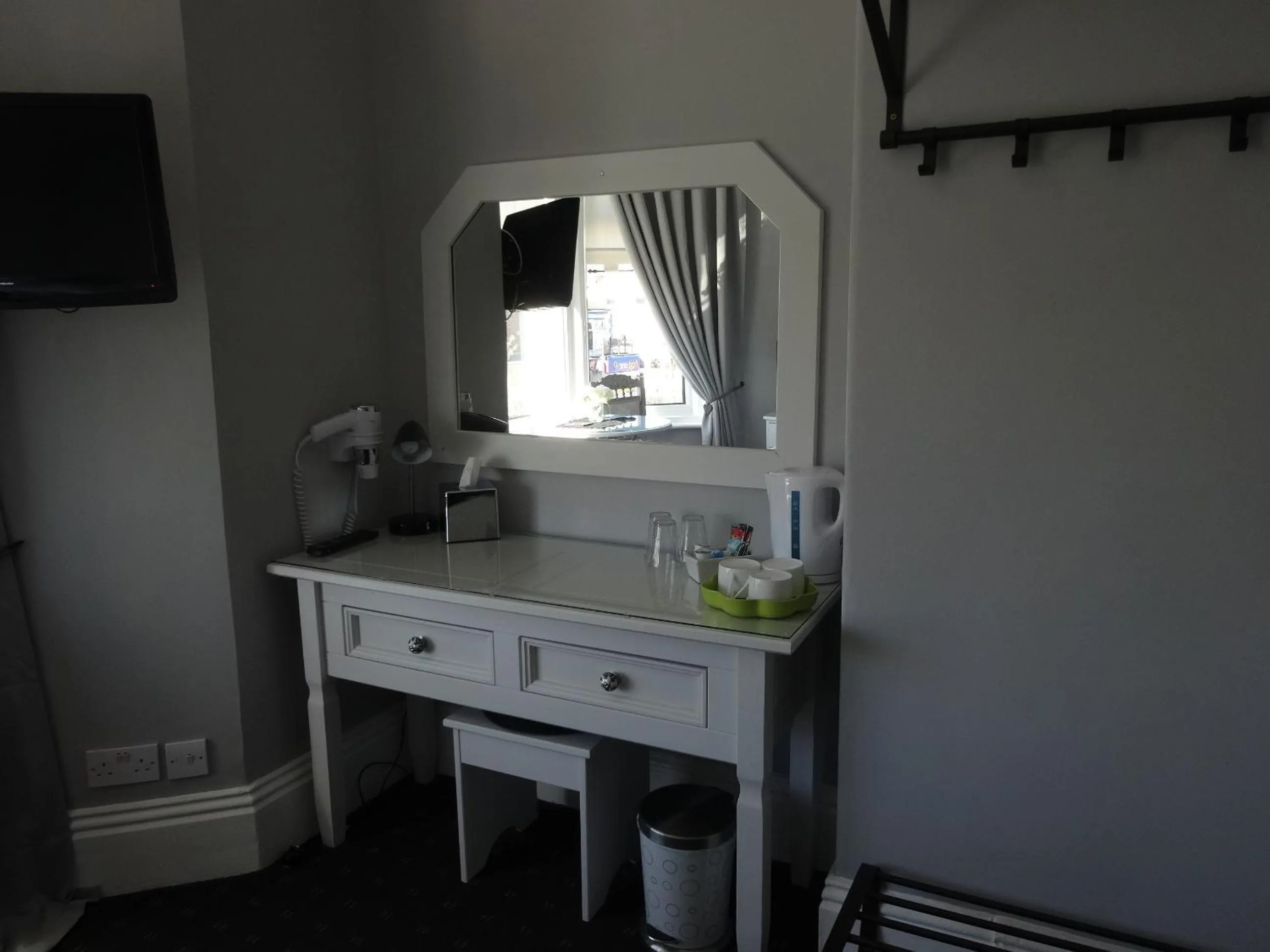 Elmswood Guest House