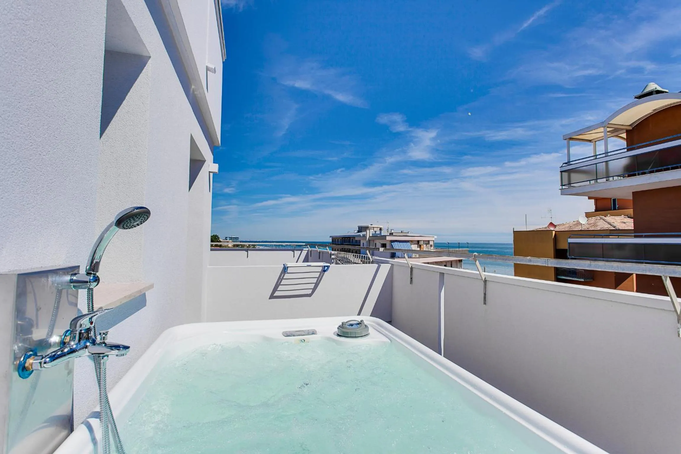 Hot Tub in Evo Boutique Hotel & SPA