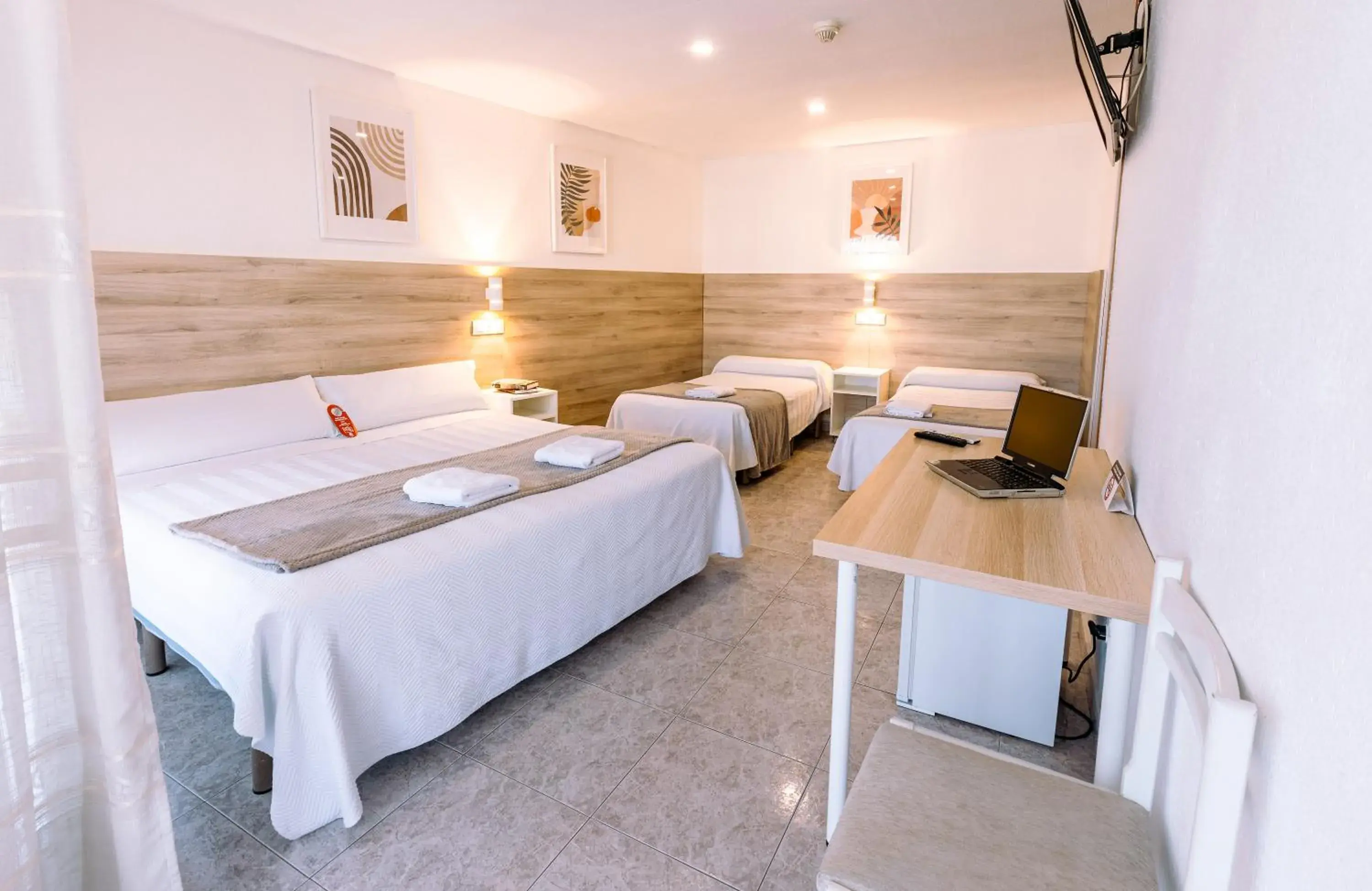 Hostal Gran Vía Hostal Gran Vía