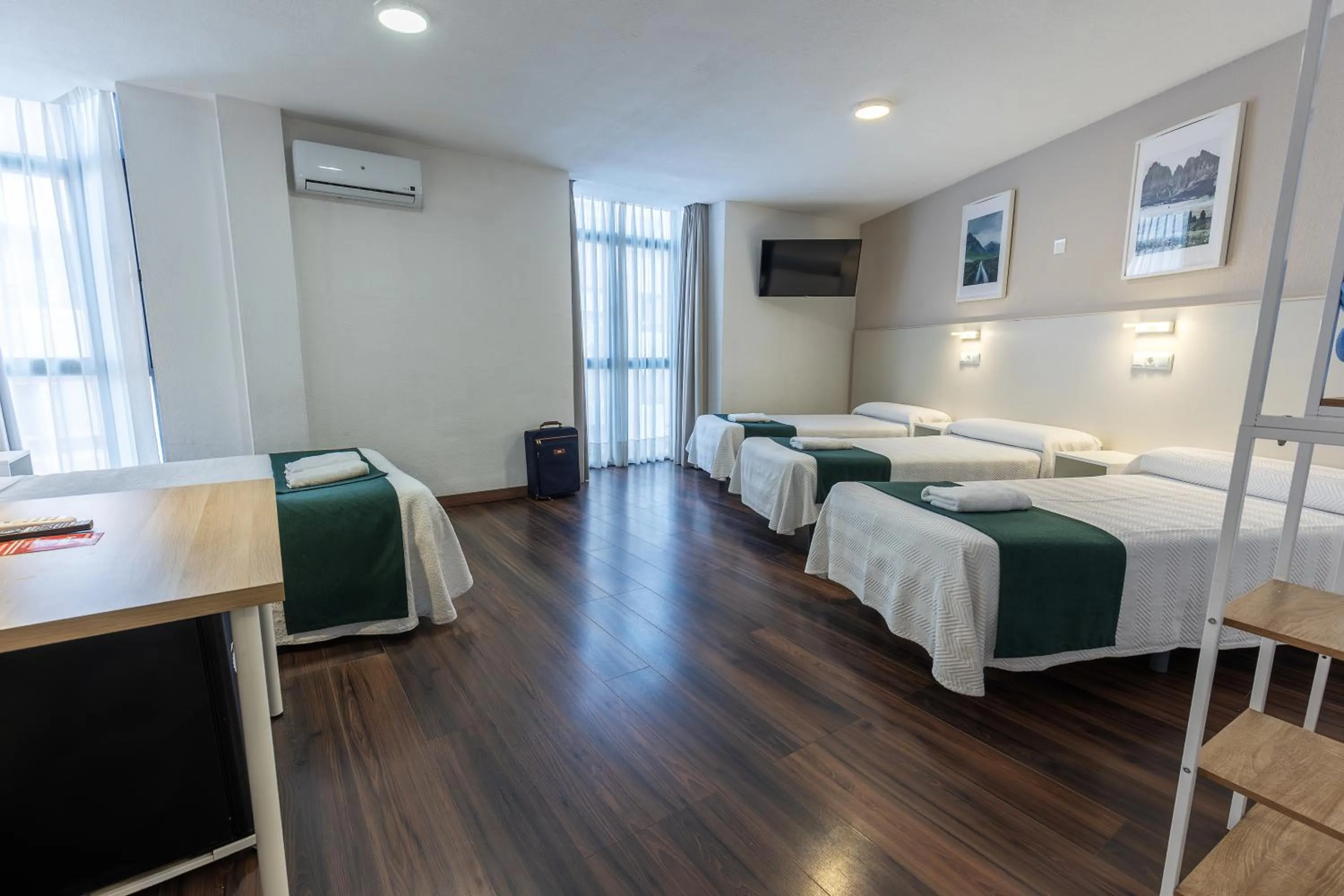 Photo of the whole room, Bed in Hostal Gran Vía