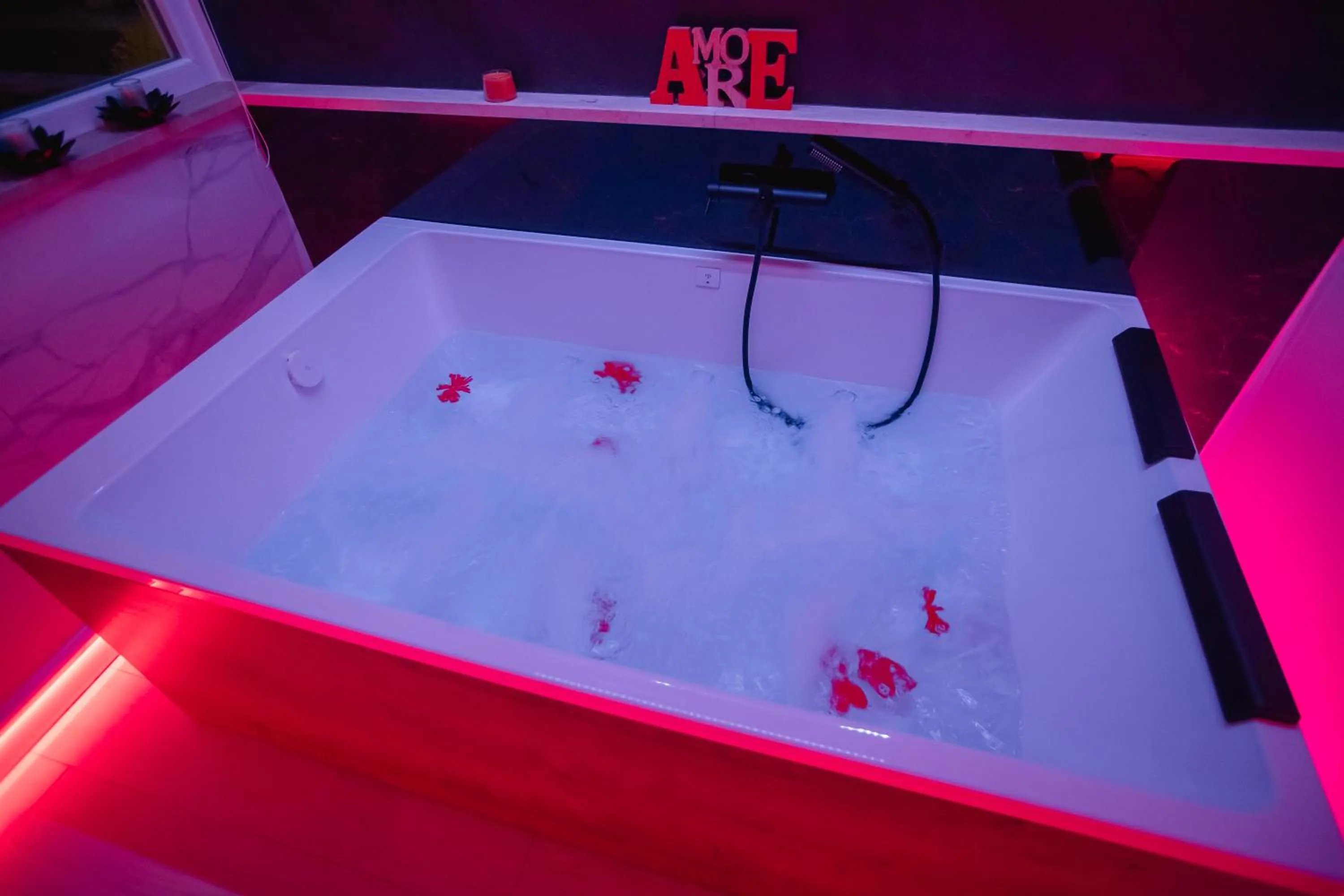 Hot Tub in B&B Il FIORONE