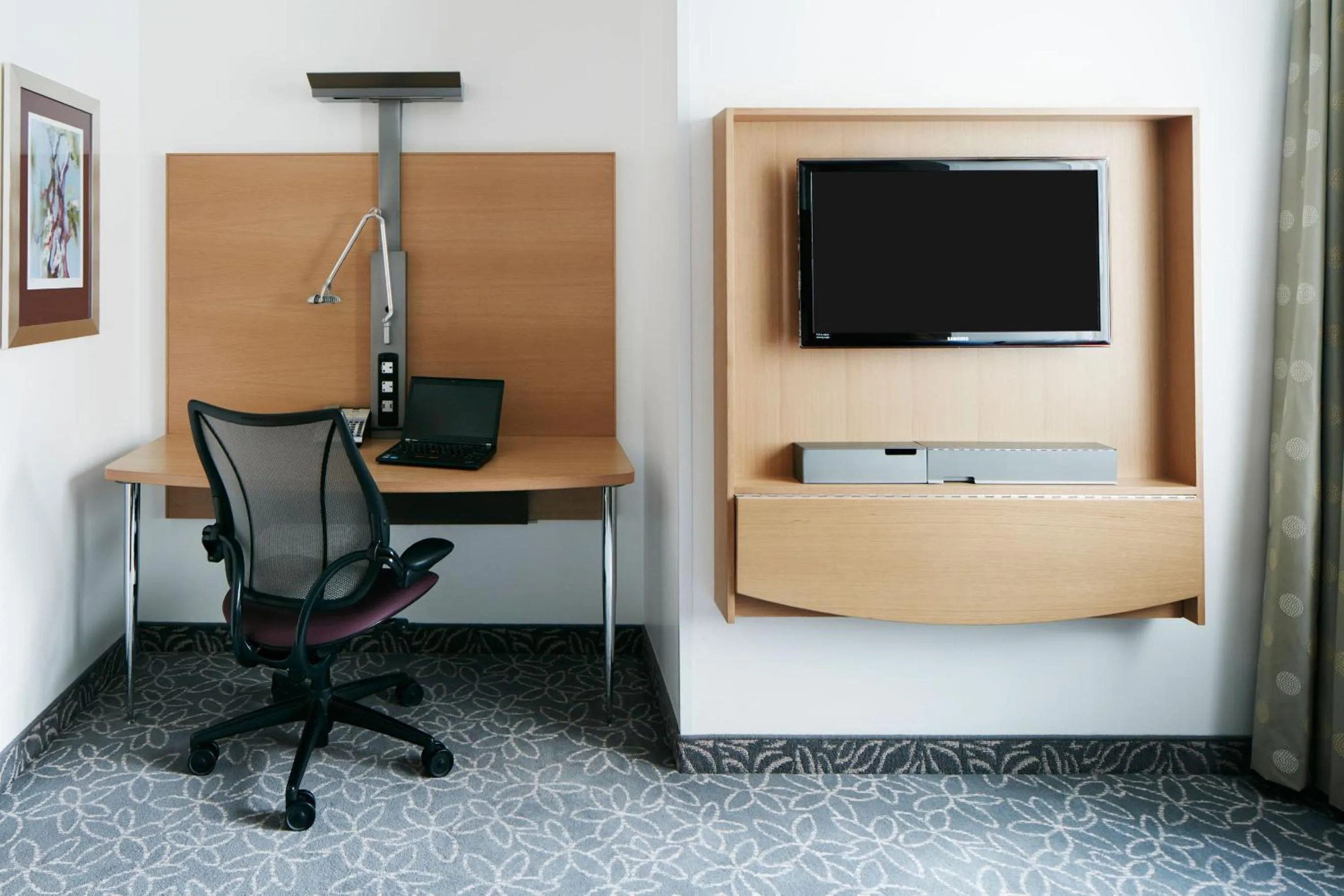 Photo of the whole room in Club Quarters Hotel Covent Garden Holborn, London