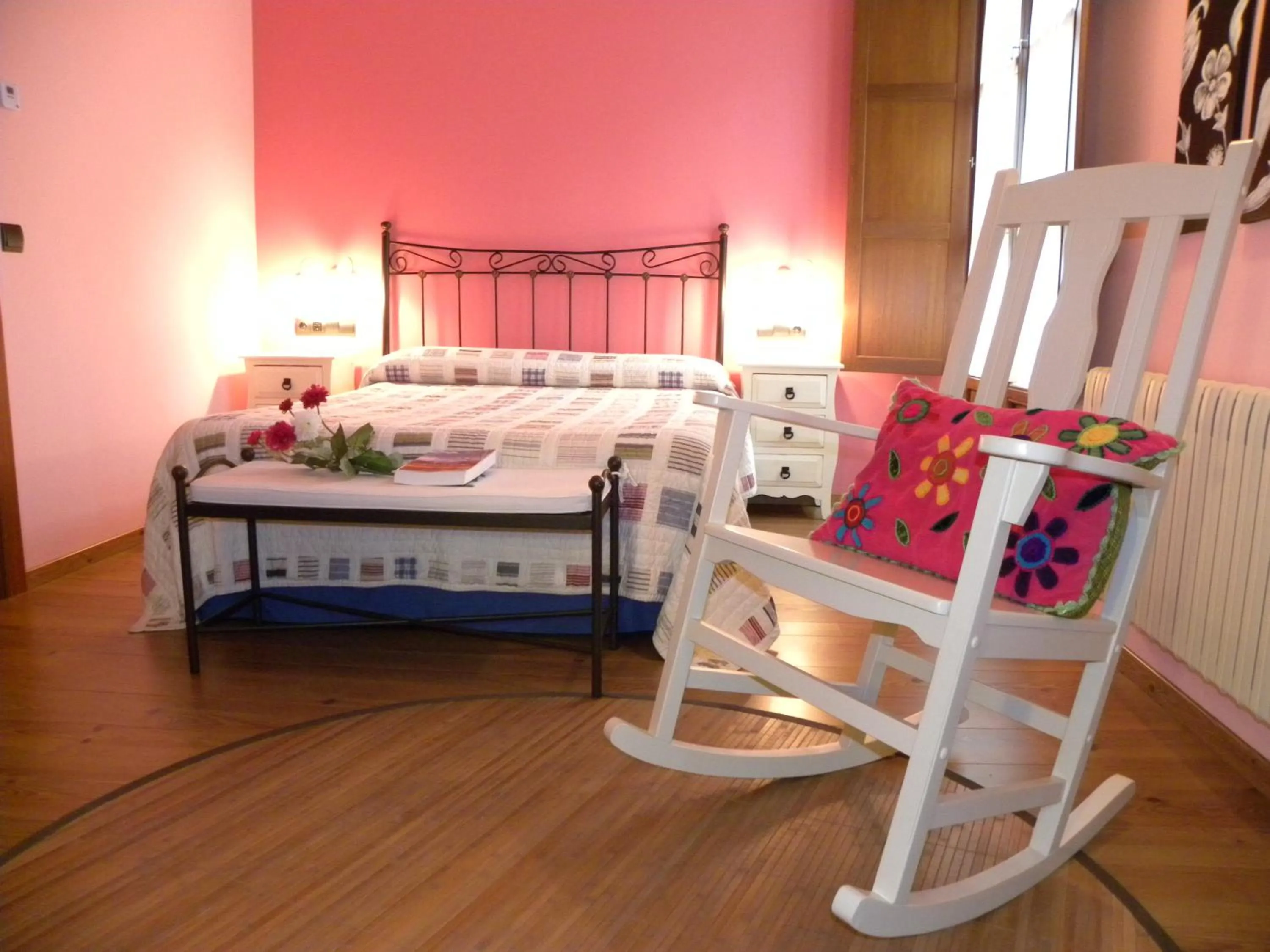 Photo of the whole room, Bed in Hotel Valle del Silencio