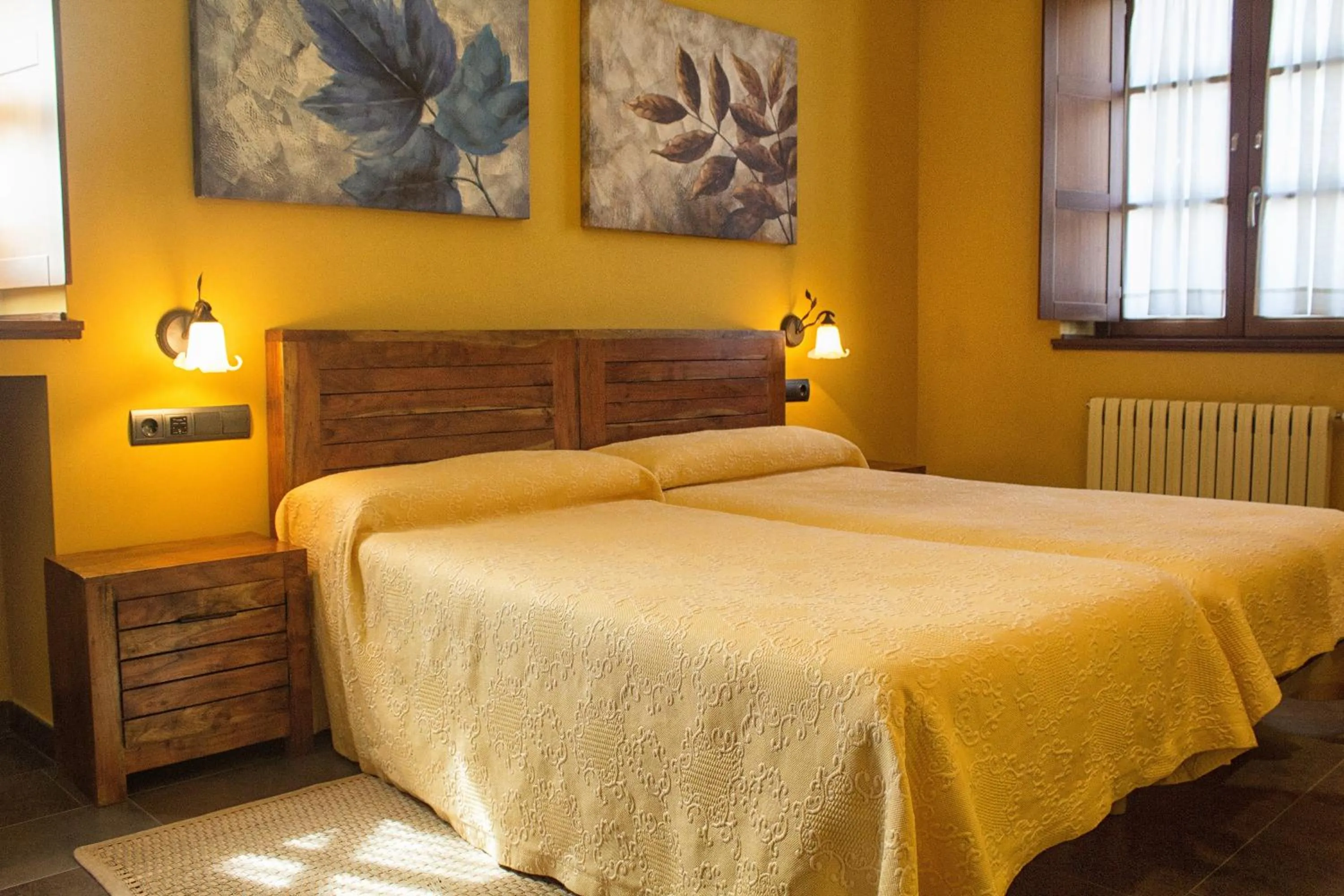 Photo of the whole room, Bed in Hotel Valle del Silencio