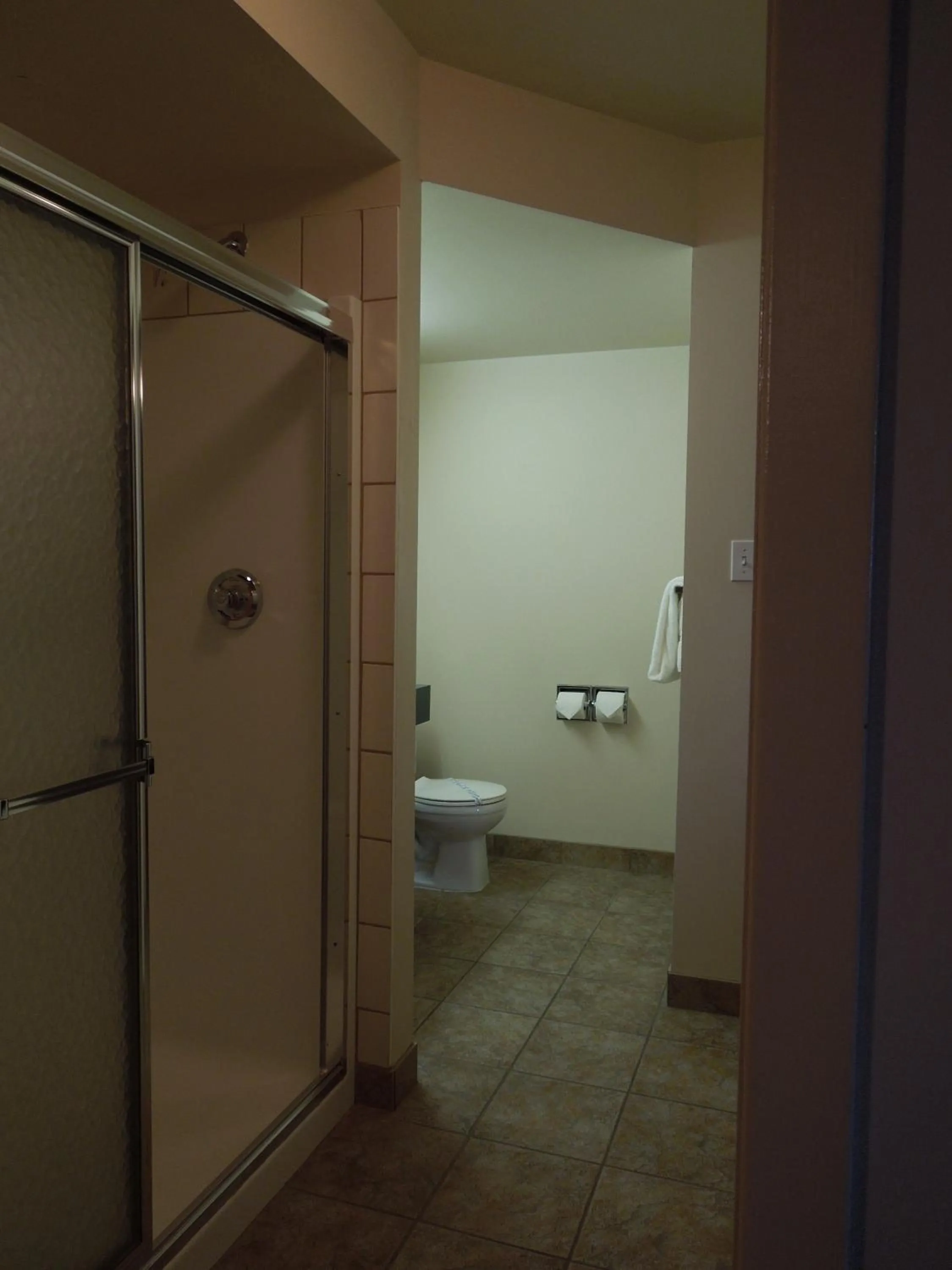 Shower in Walking Eagle Inn & Lodge