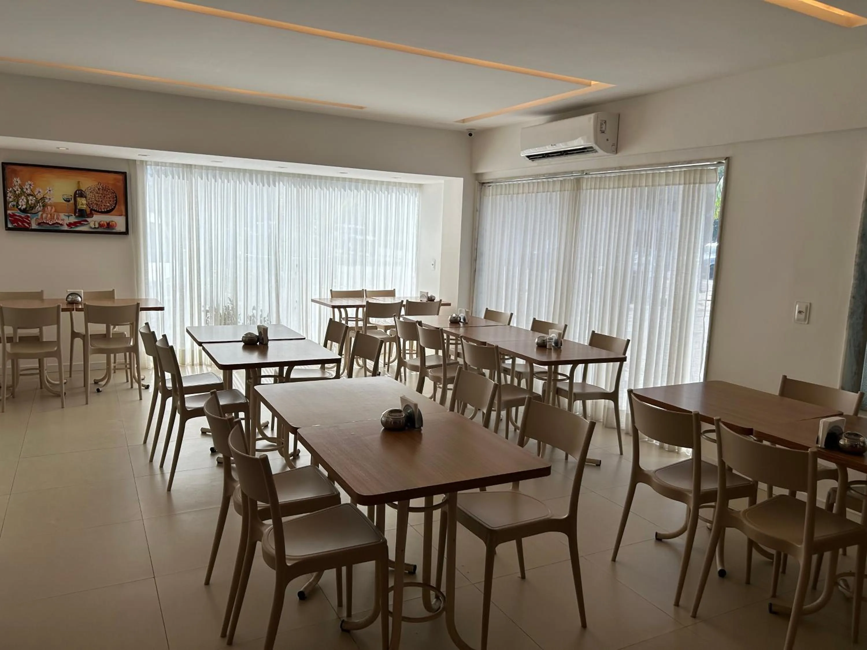 Restaurant/places to eat in Hotel Saveiro