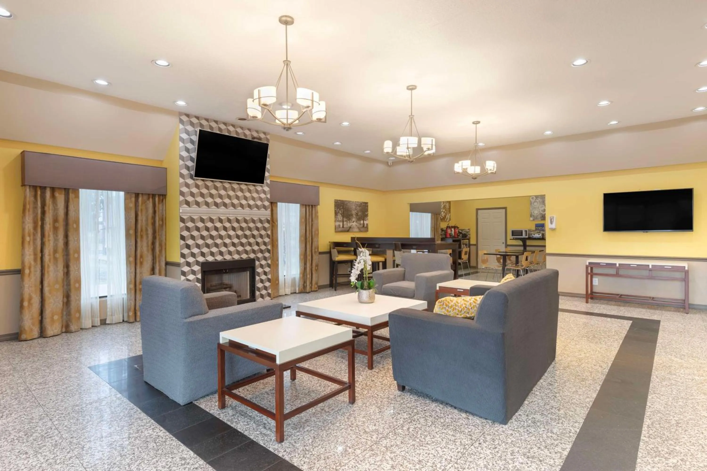 Lobby or reception in Best Western West Monroe Inn