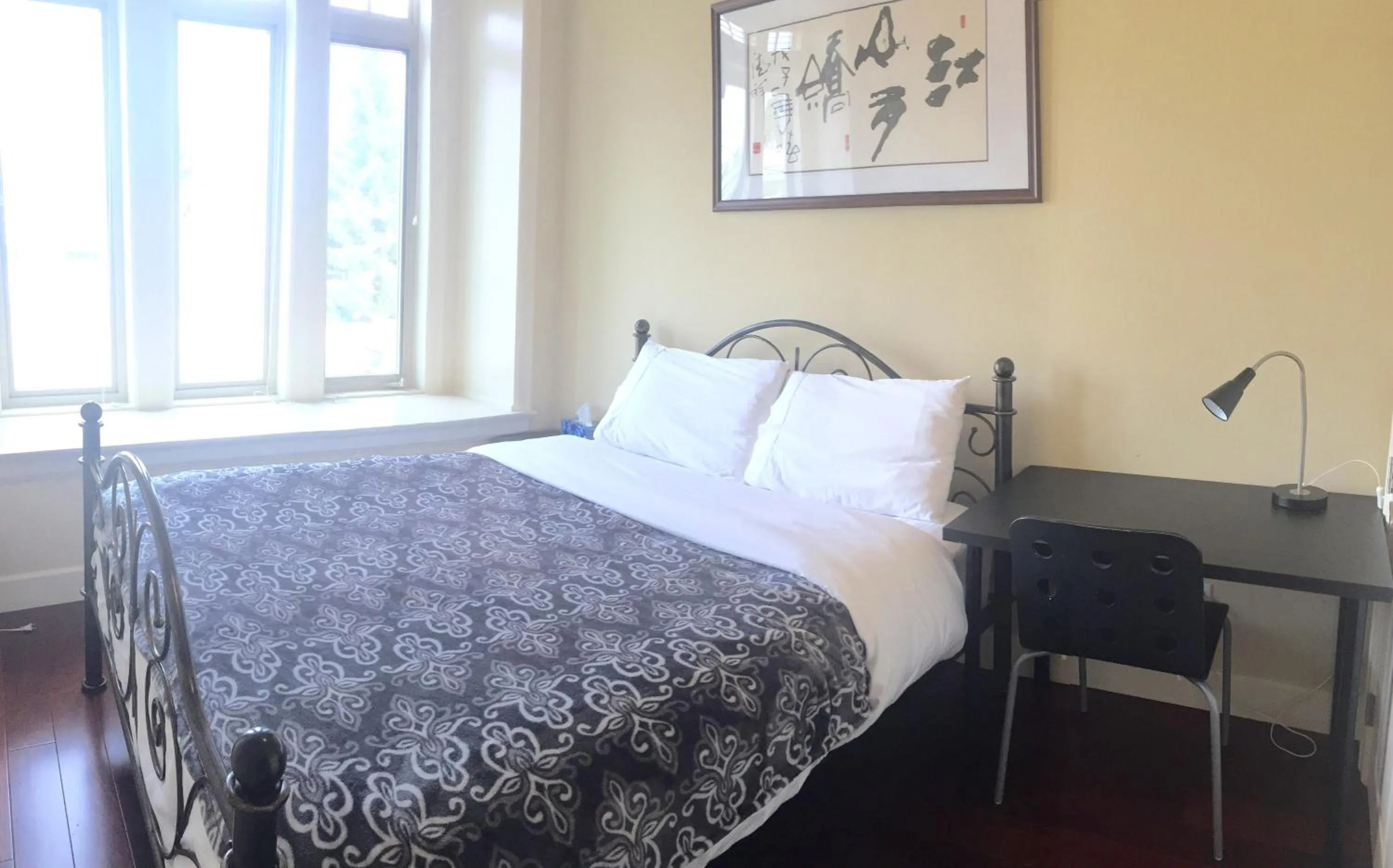 Day, Bed in Imperial House