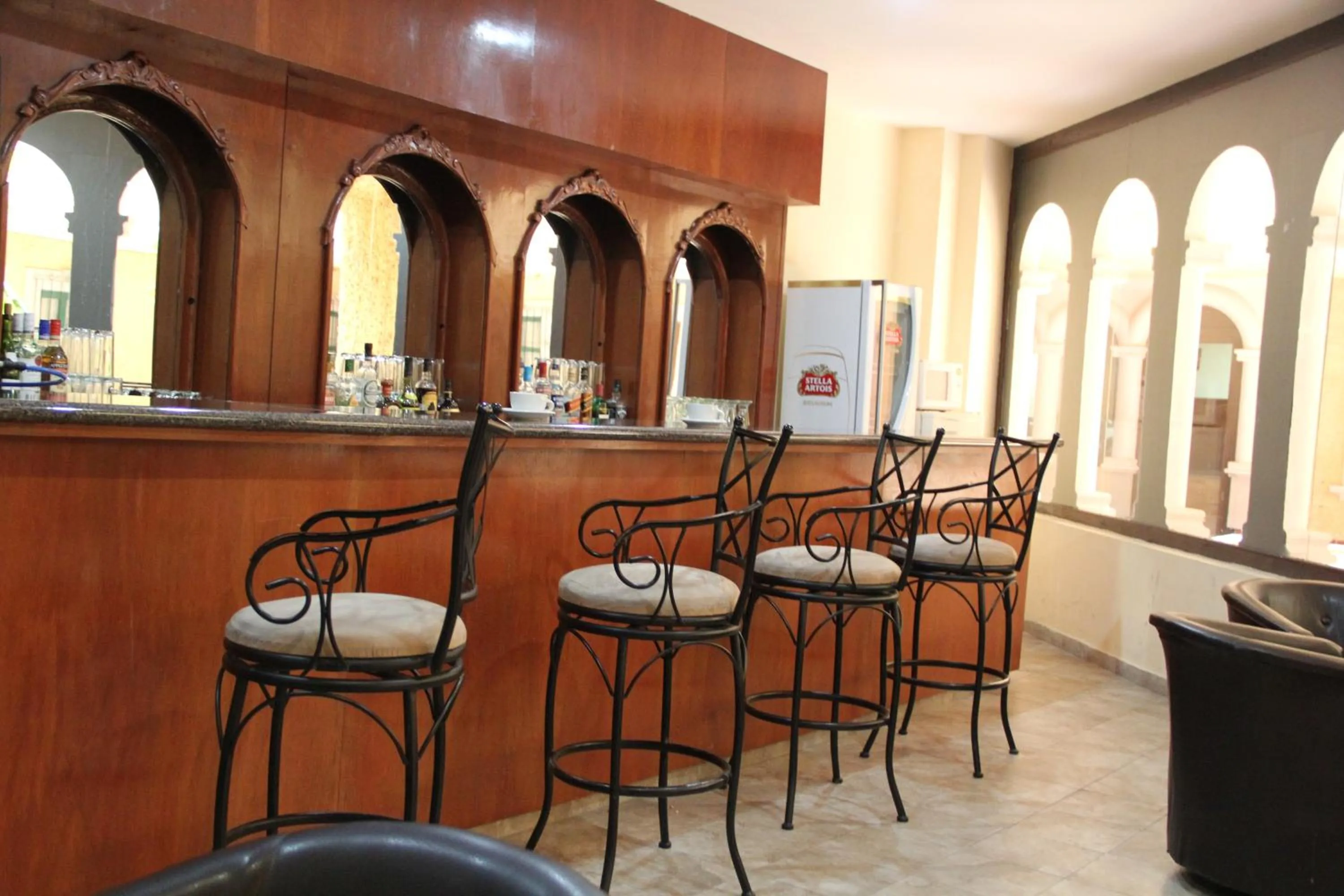 Lounge or bar in Meson de la Merced