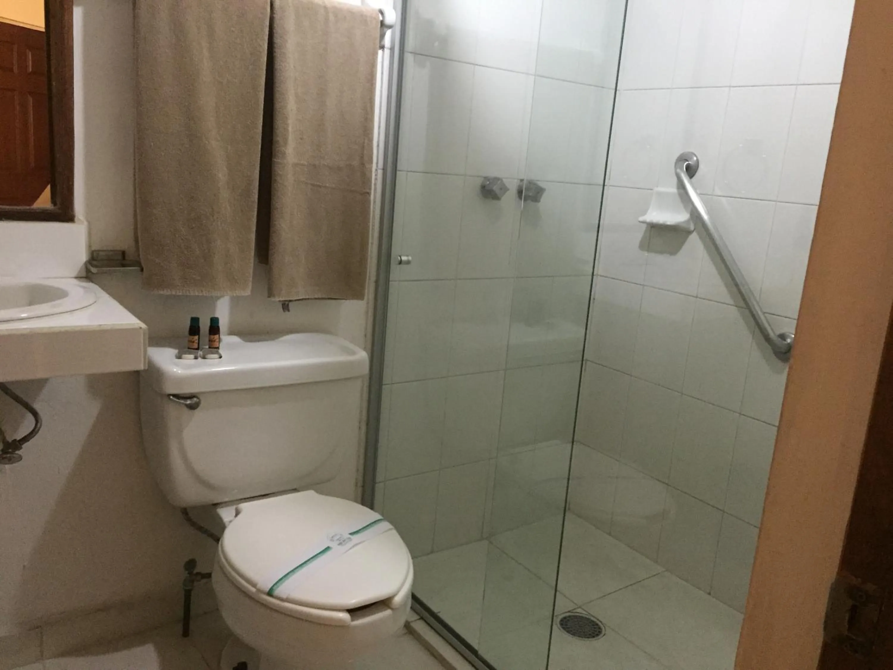 Bathroom in Meson de la Merced