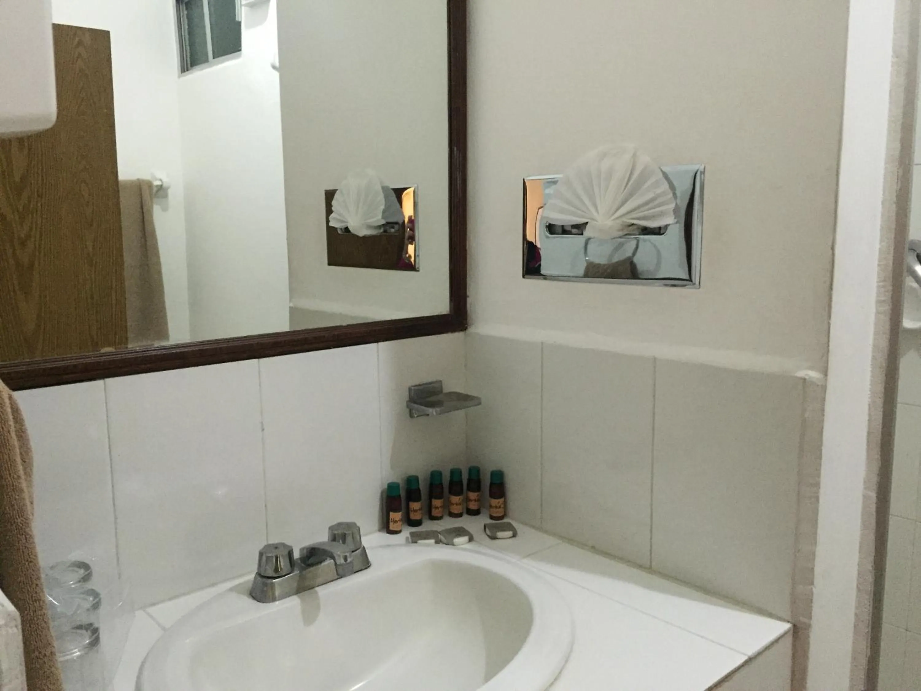 Bathroom in Meson de la Merced