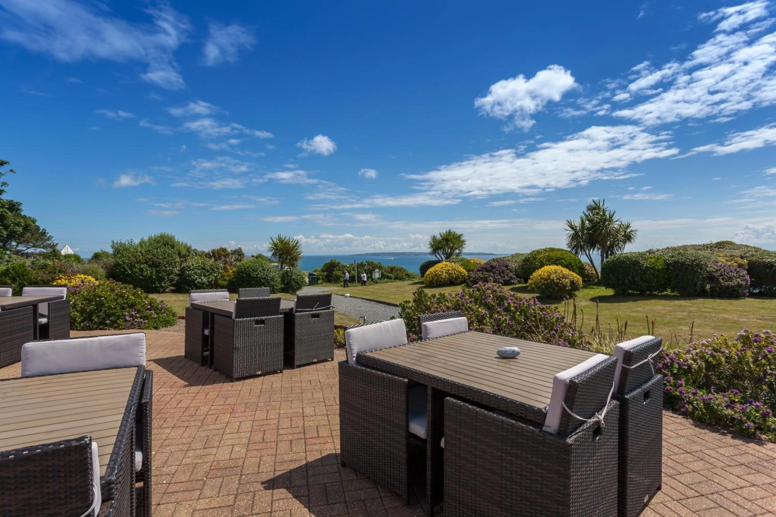 Patio in Hotel Jerbourg