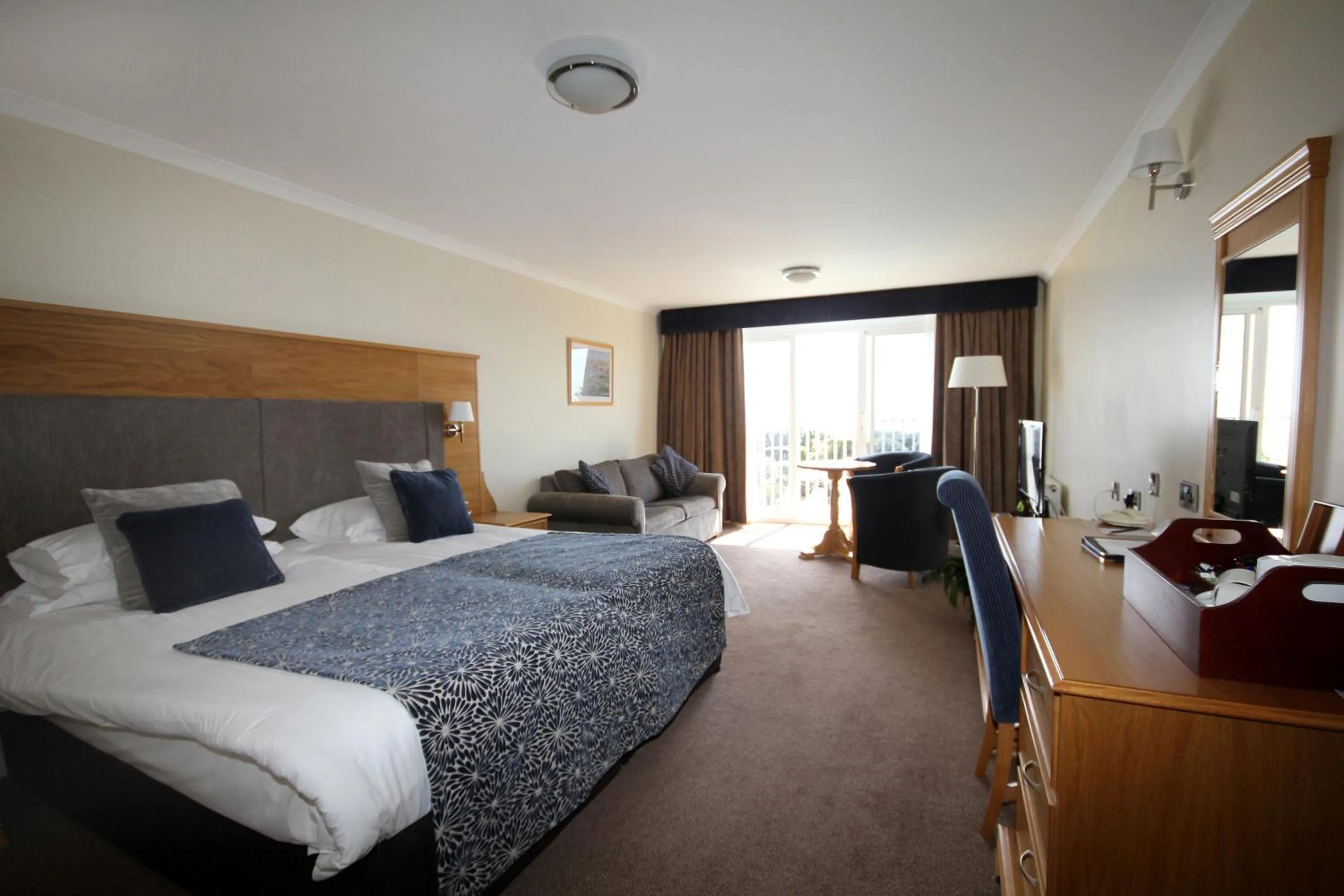 Photo of the whole room, Bed in Hotel Jerbourg