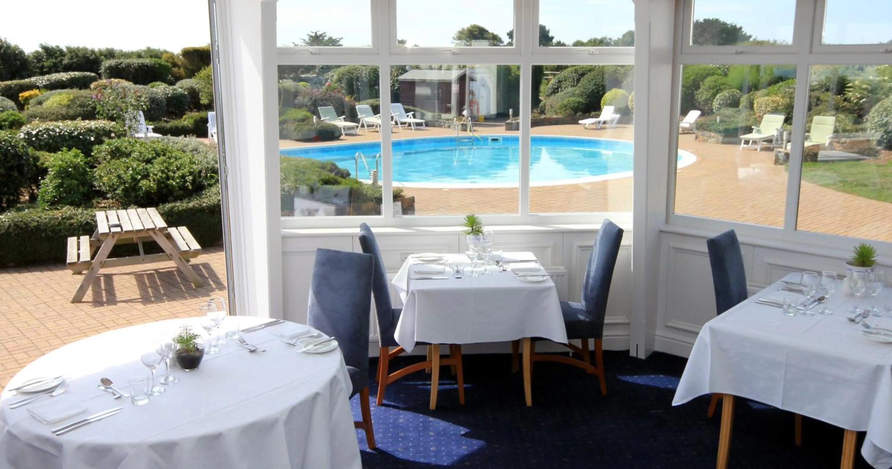 Restaurant/places to eat in Hotel Jerbourg