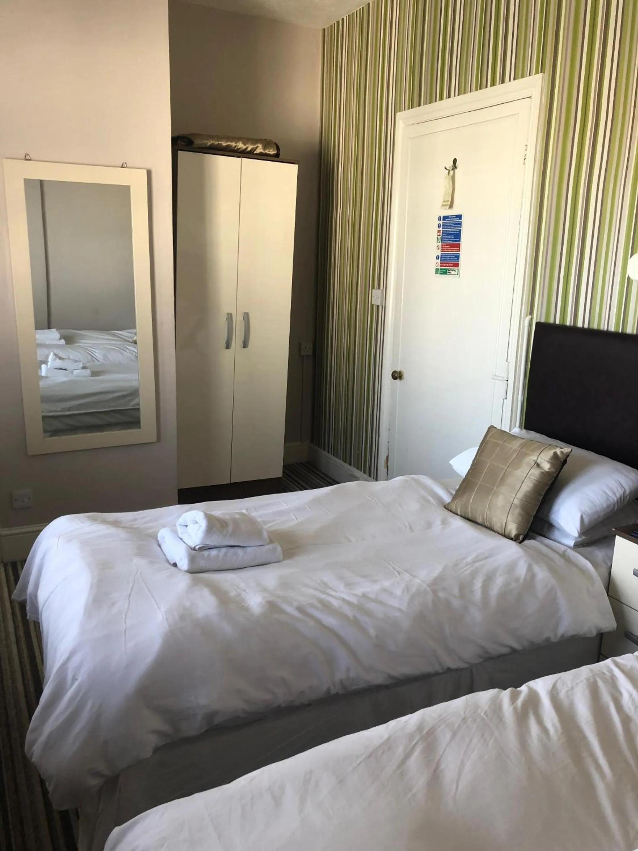 Bedroom, Bed in The Mowbray