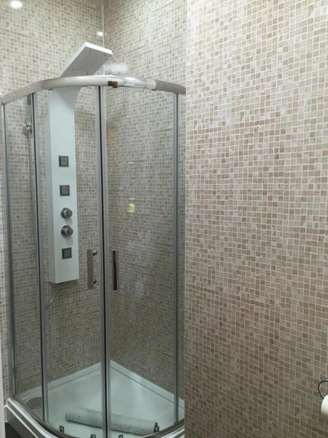 Bathroom in The Mowbray