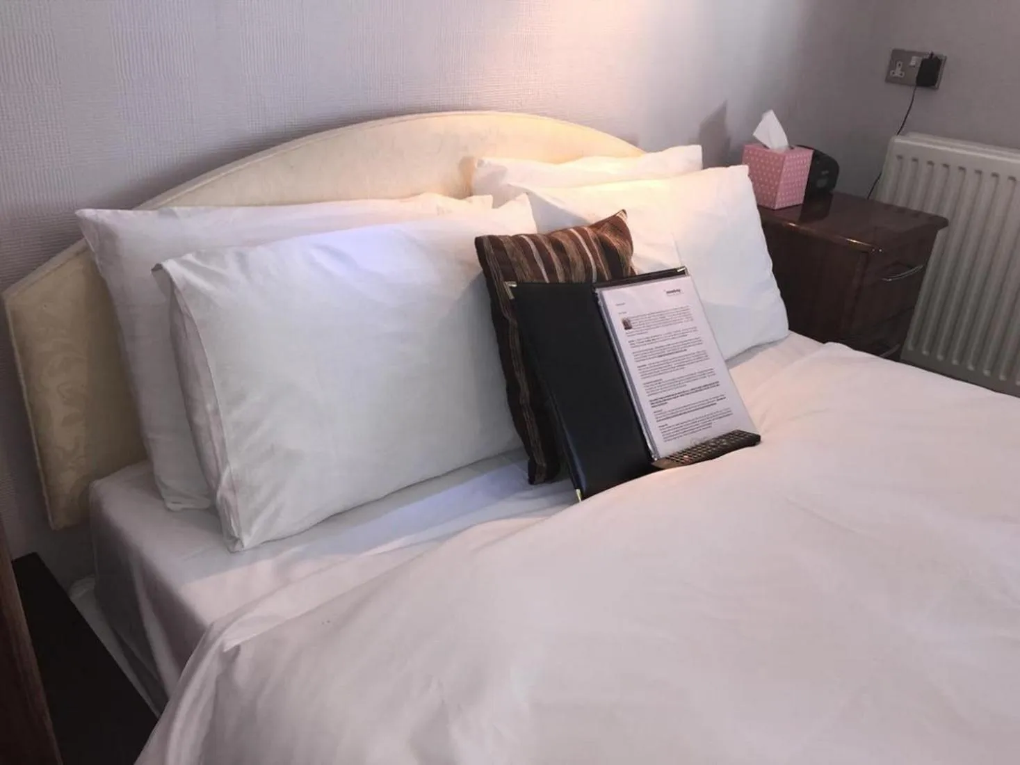 Bedroom, Bed in The Mowbray