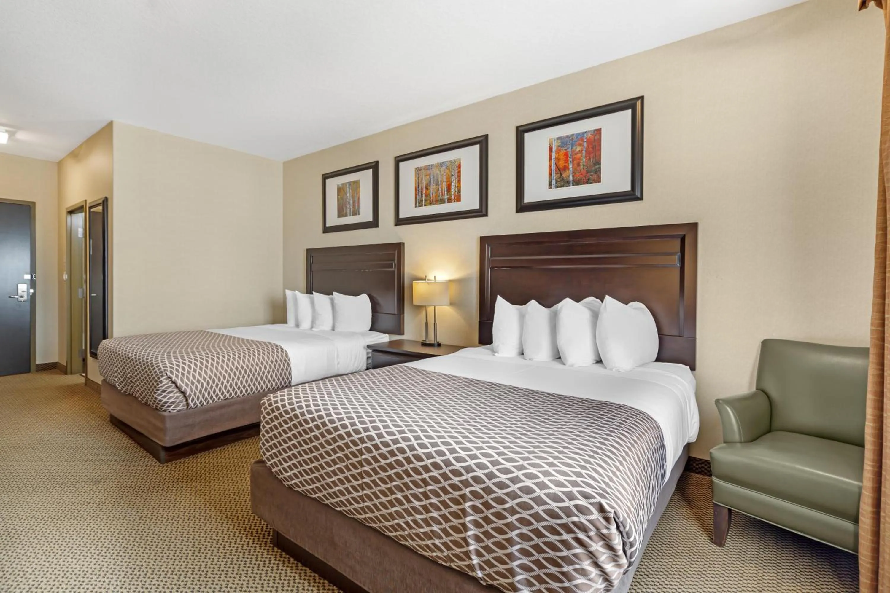 Bedroom, Bed in Best Western Plus St Albert