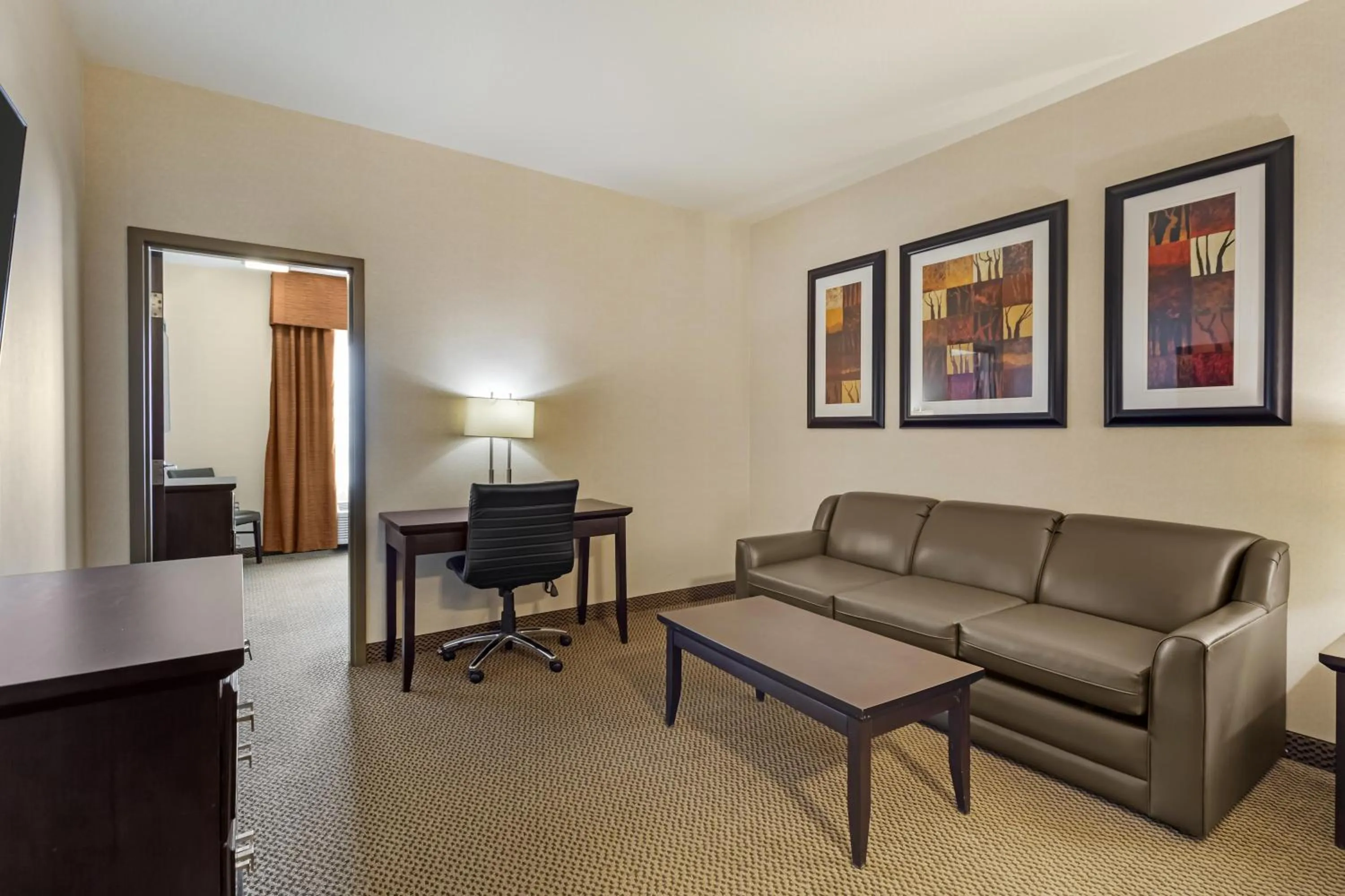 Bedroom in Best Western Plus St Albert