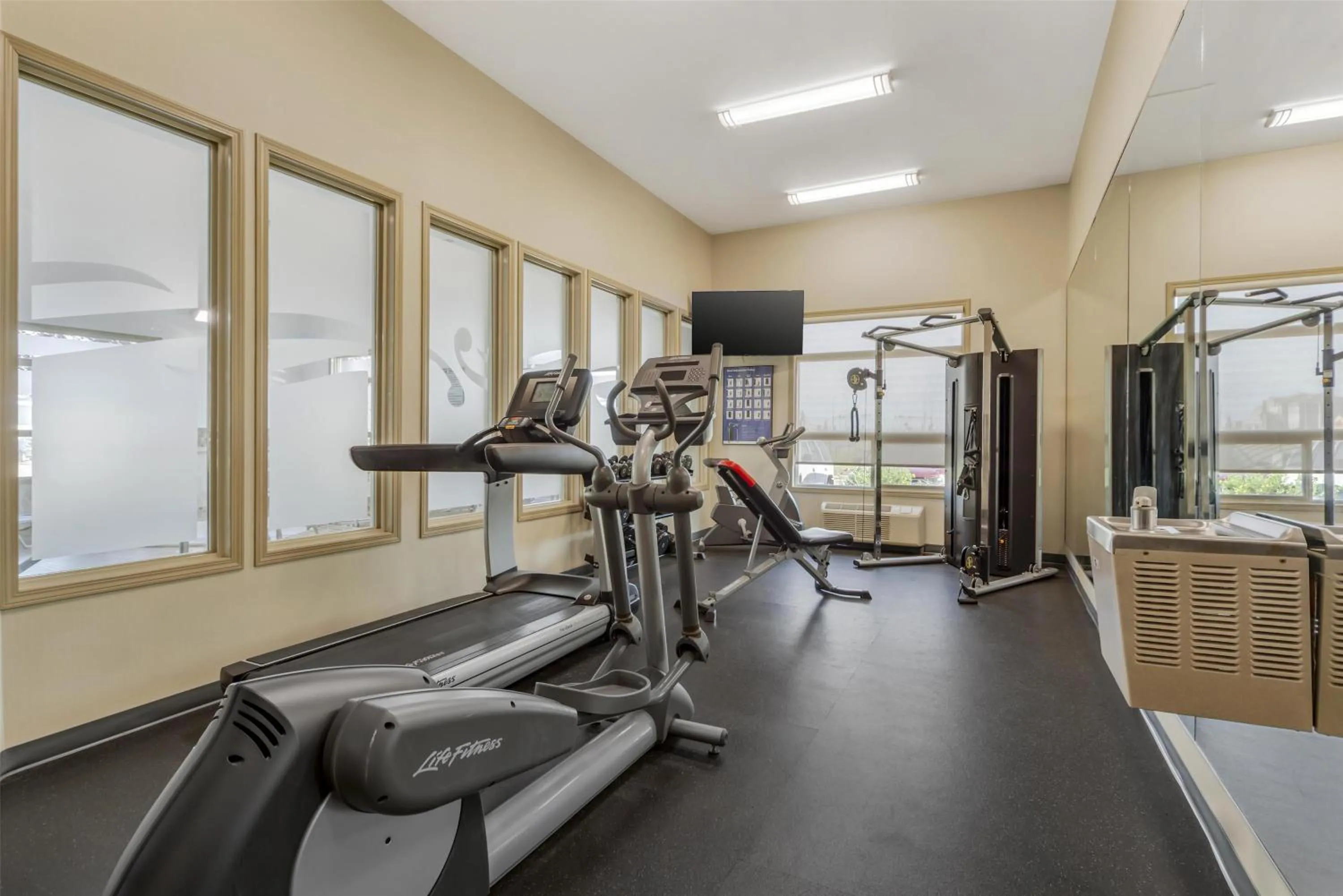 Fitness centre/facilities in Best Western Wainwright Inn & Suites