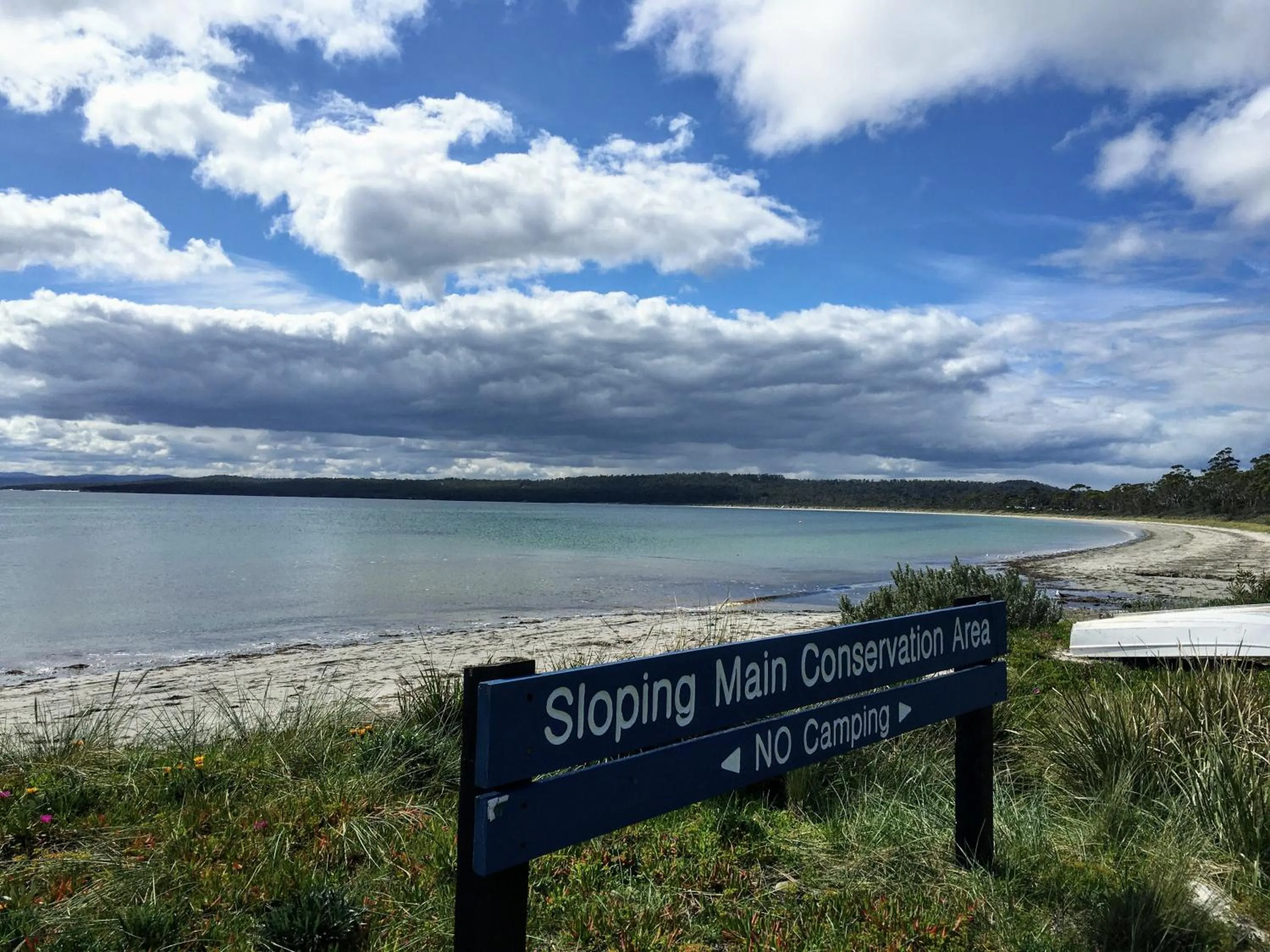 Natural landscape in Storm Bay B&B