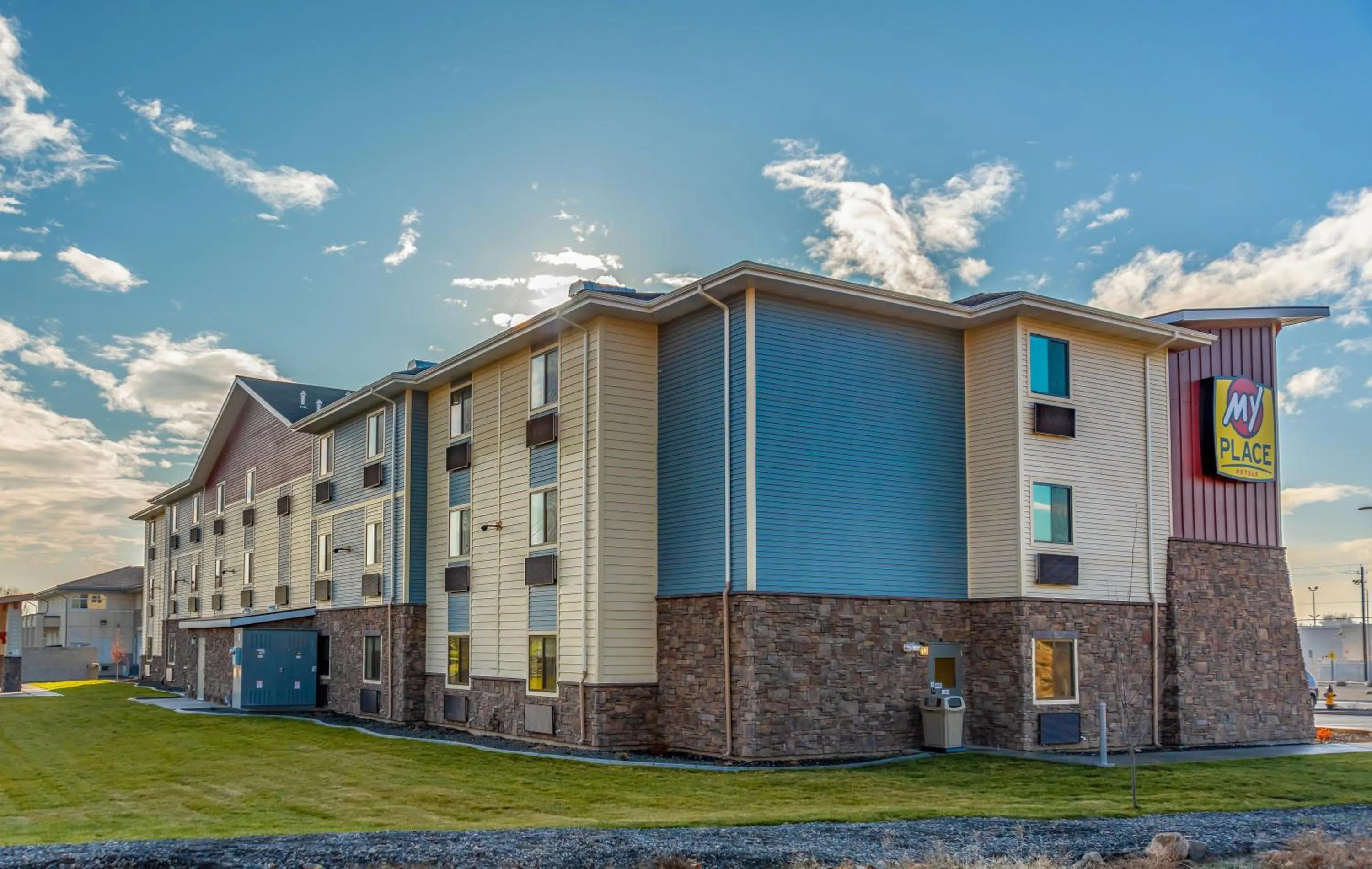 Property building in My Place Hotel-Yakima, WA